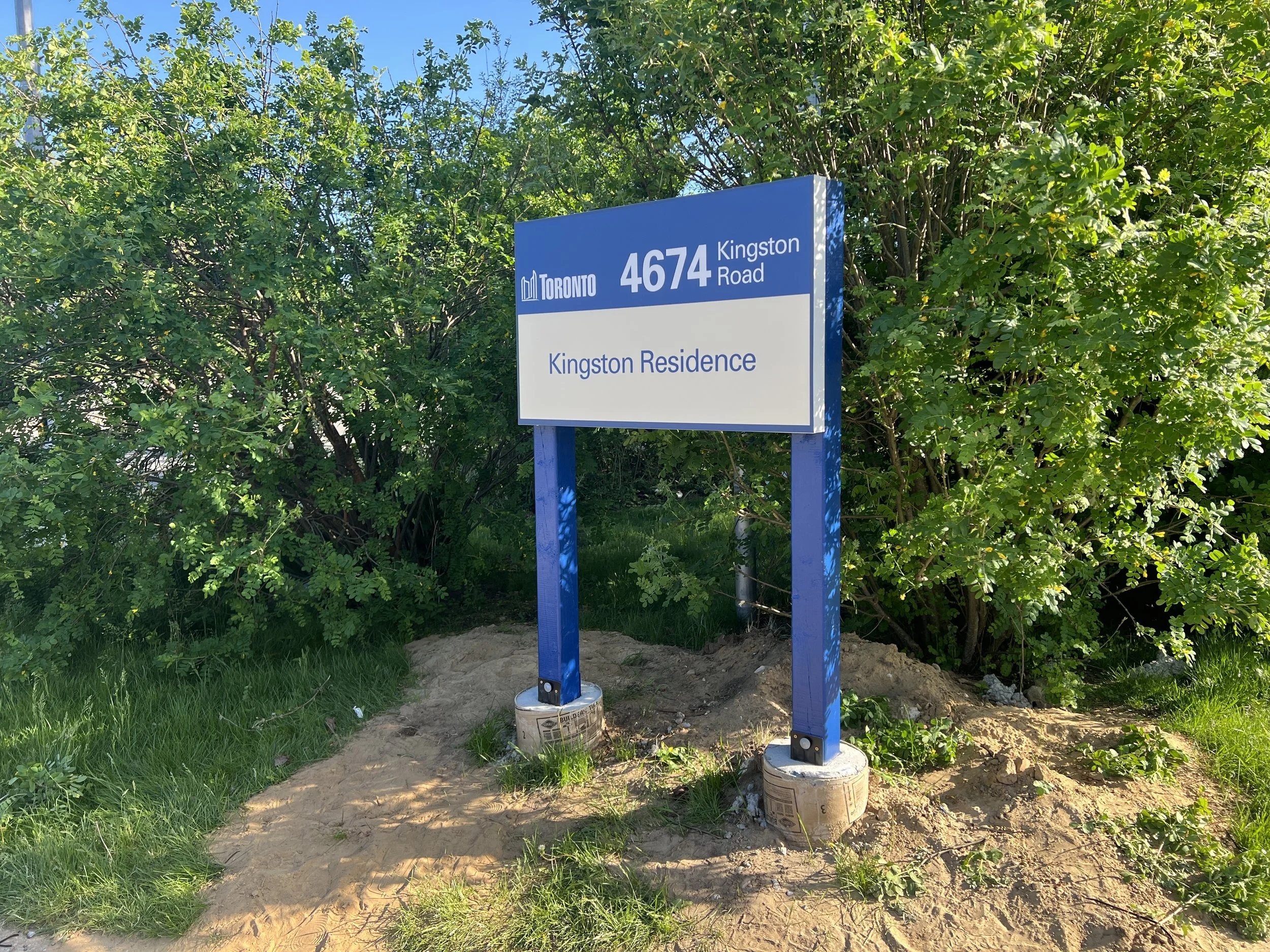 Wayfinding Toronto Shelter Signs