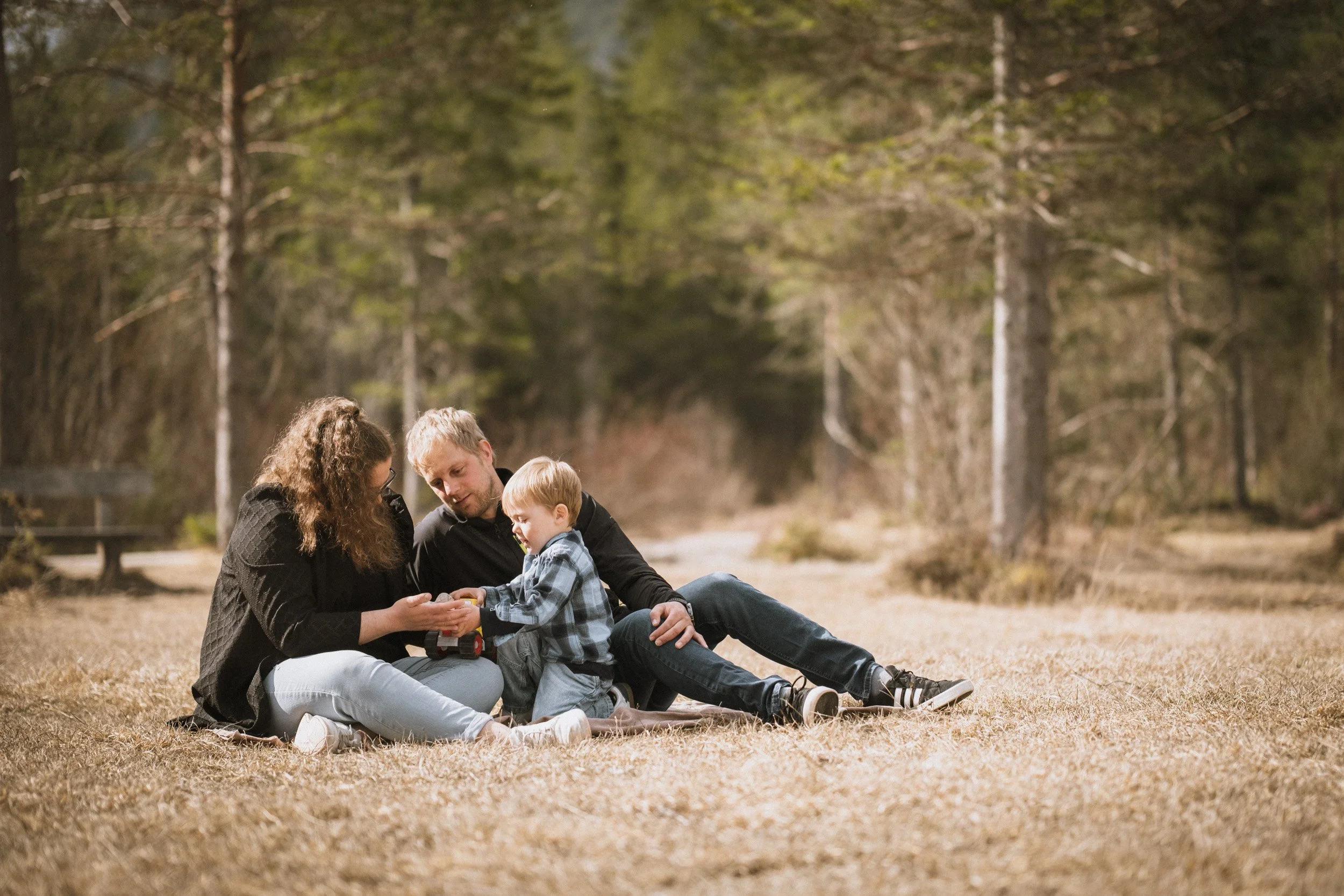 016_2026-04-12_Familienshooting(C)lunah-lovestories_DST44064.jpg