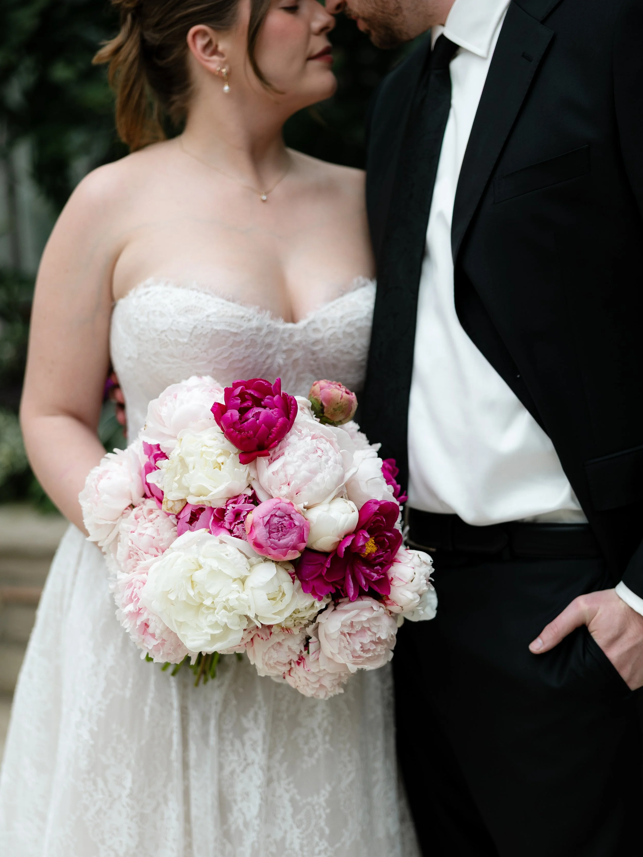 Alexa &amp; Taylor | Frederick Meijer Gardens