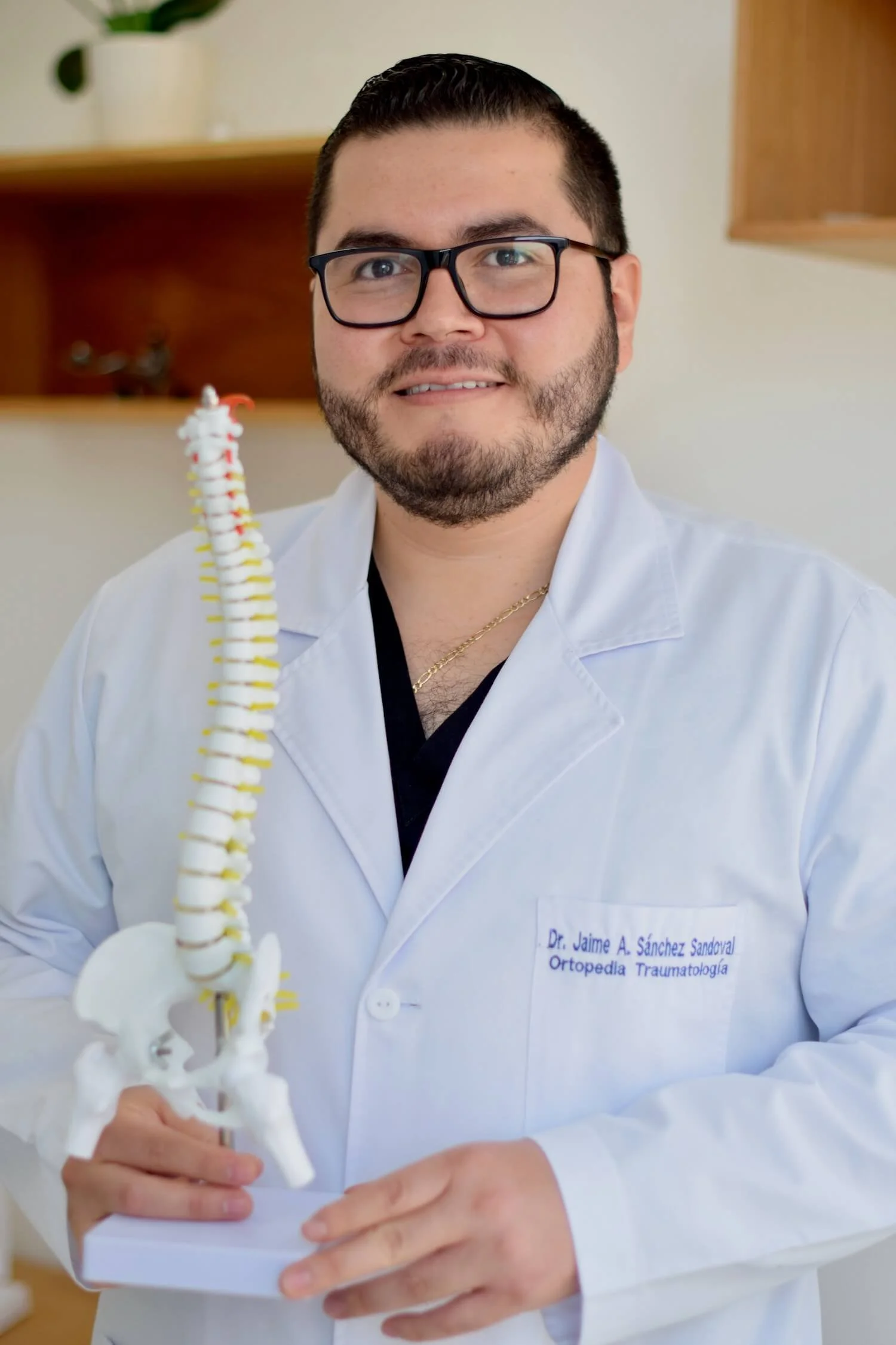Conoce a tu ortopedista y traumatólogo de cadera y pelvis Dr. Jaime Sánchez Sandoval