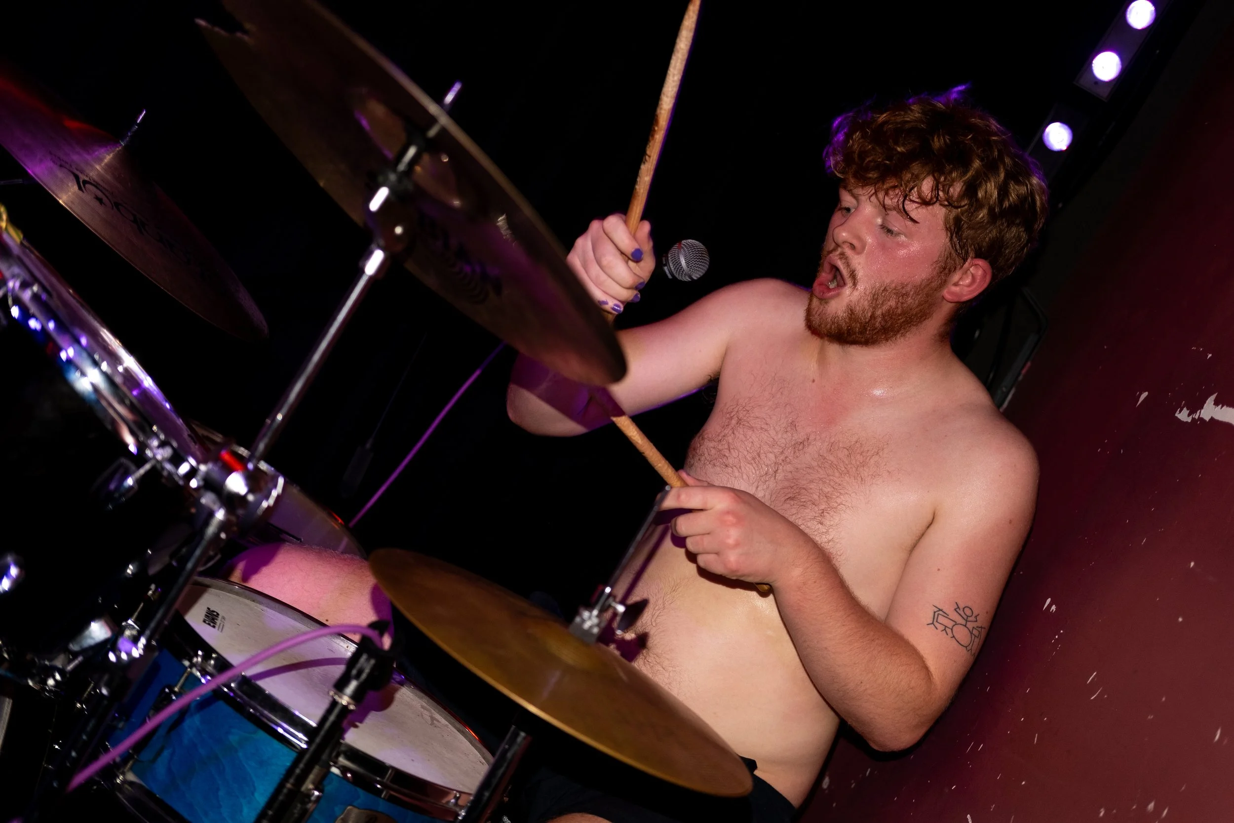 New Cult _ Umbra 31.10-32.jpg