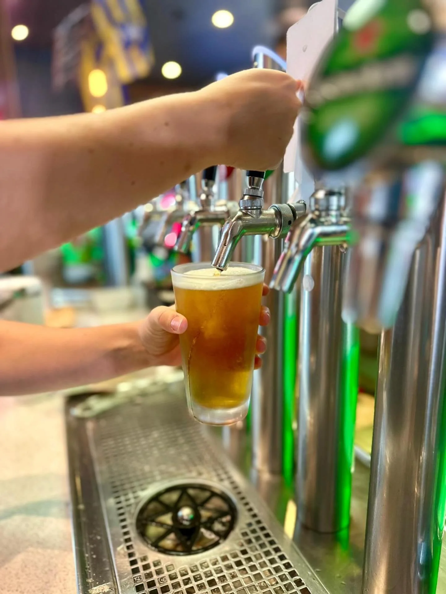 Friday work shout 🙌 book a table for 6 or more workmates and we&rsquo;ll give you free snacks between 3-6pm 🔥 
.
.
.
 #workshout #work #tauranganz