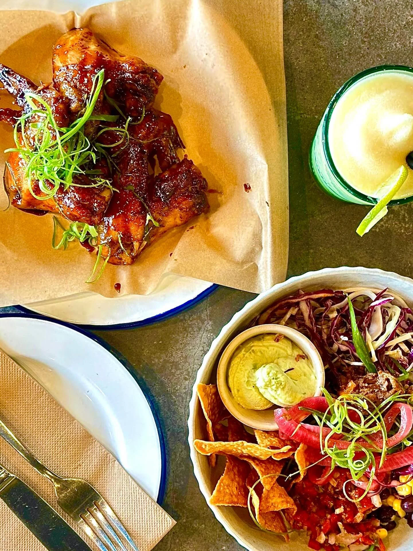 Mondays = don&rsquo;t do the dishes 🙌 
.
.
.
#tauranga #taco