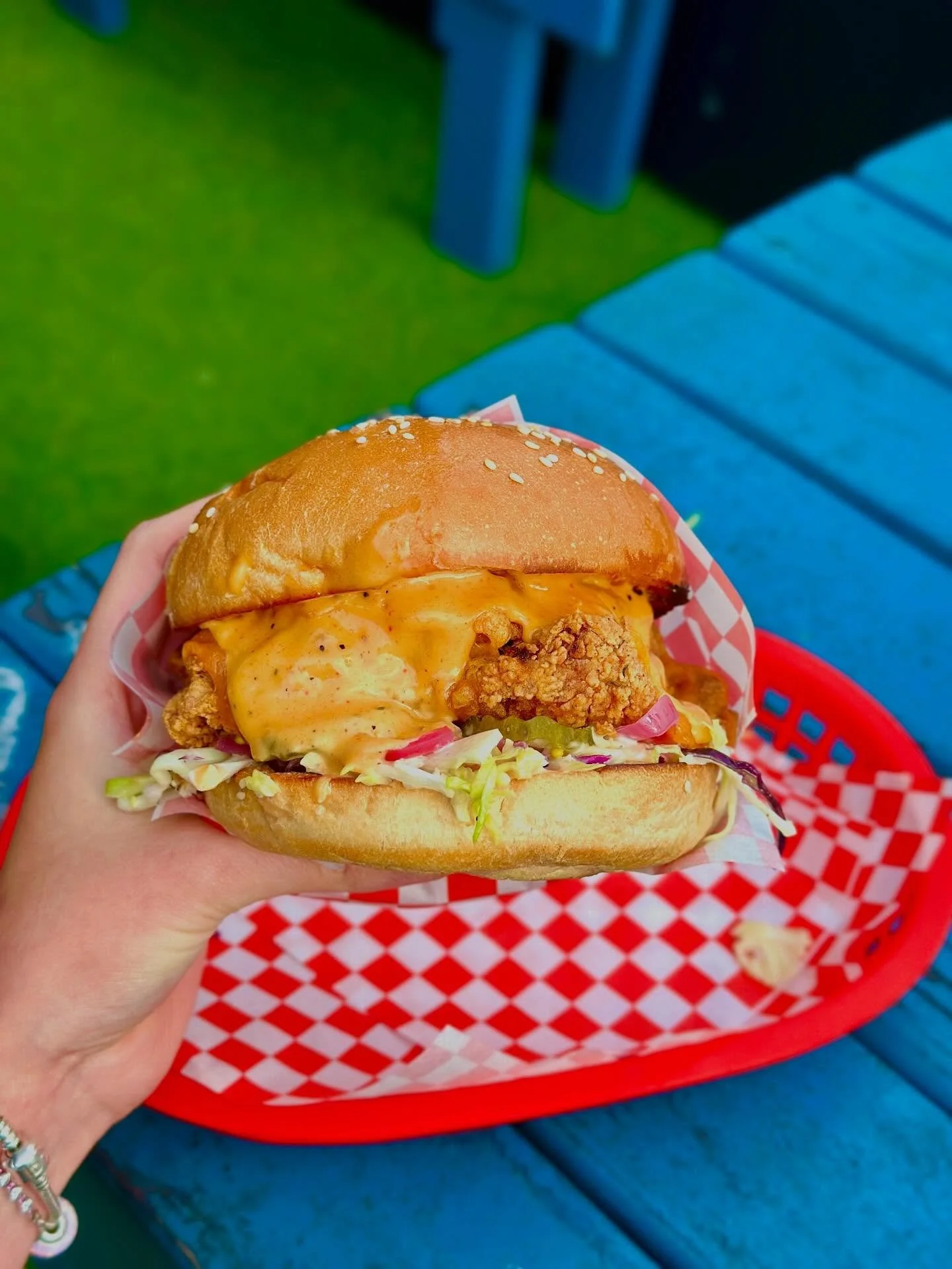 WEDNESDAYS DONE RIGHT 🍔🔥
$25 BURGER + FRIES from 4pm 👀
Then stick around for QUIZ NIGHT 🧠🍻

Good feeds, cold drinks, and a little friendly competition! 
Grab the crew, fuel up, and see who&rsquo;s actually got the brains 🏆
&bull;
&bull;
&bull;
