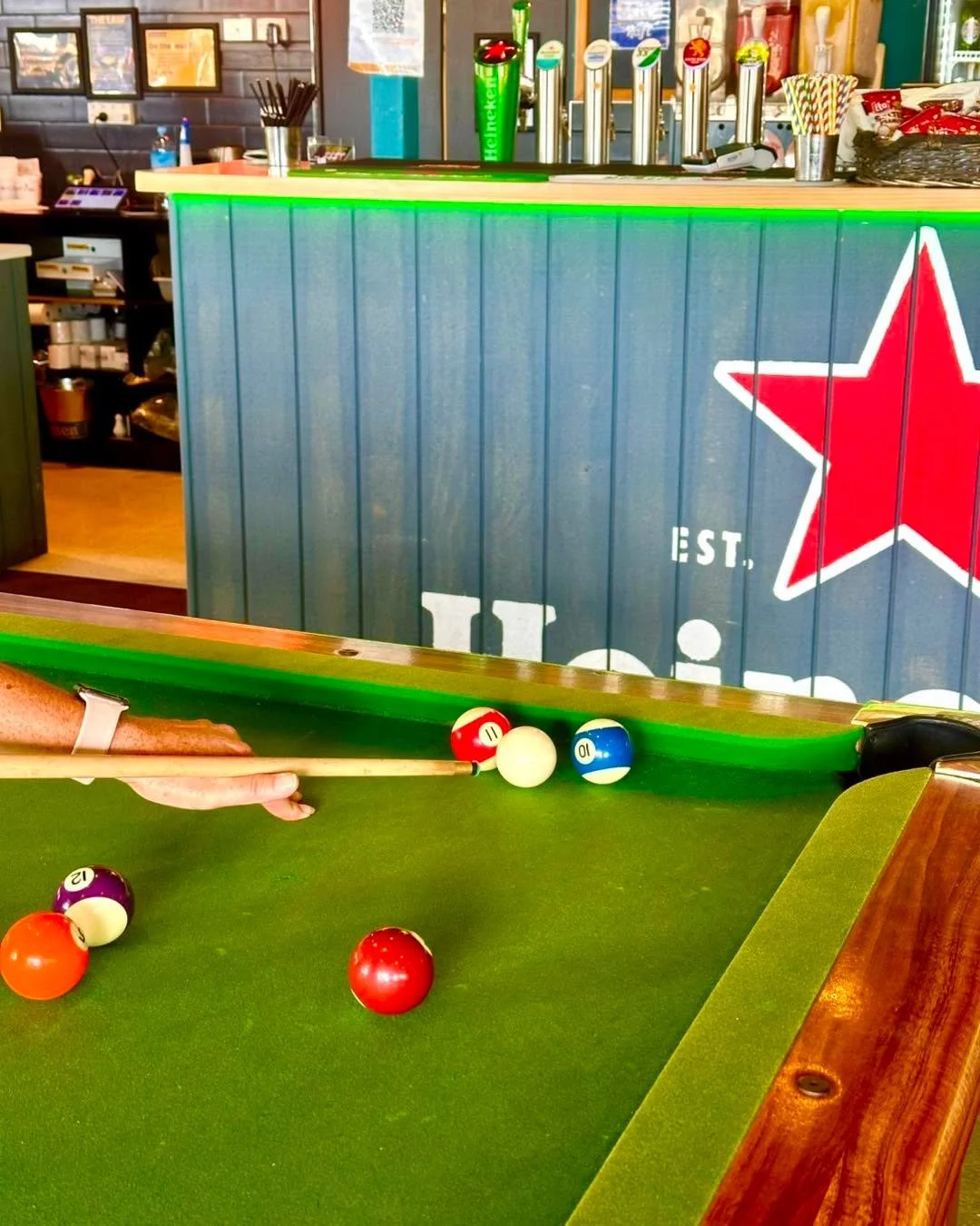 Rack &lsquo;em up&hellip;. It&rsquo;s Sunday🎱🔥

&bull;
&bull;
&bull;
&bull;
#8ball #weekendvibes #TheRaft #Taurangaeats