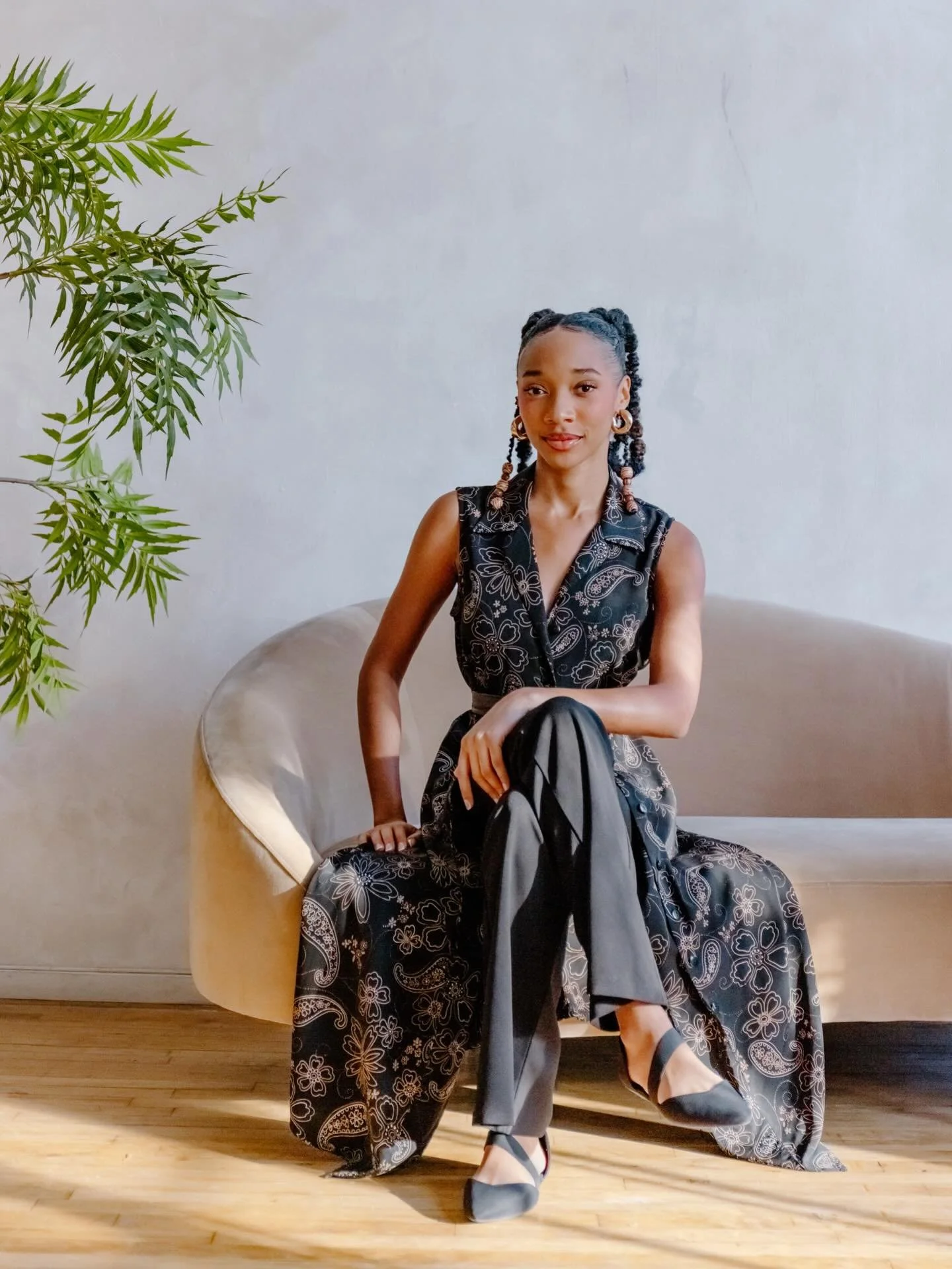 Meet Amerah Muhammad, MHC-LP our new Staff Therapist at Sow &amp; Seed&mdash;serving New York! 🗽 🍎 ✨ 

Amerah helps clients reconnect to themselves by weaving a holistic mind-body-spirit approach into her work. Her work is intentional, intuitive, a