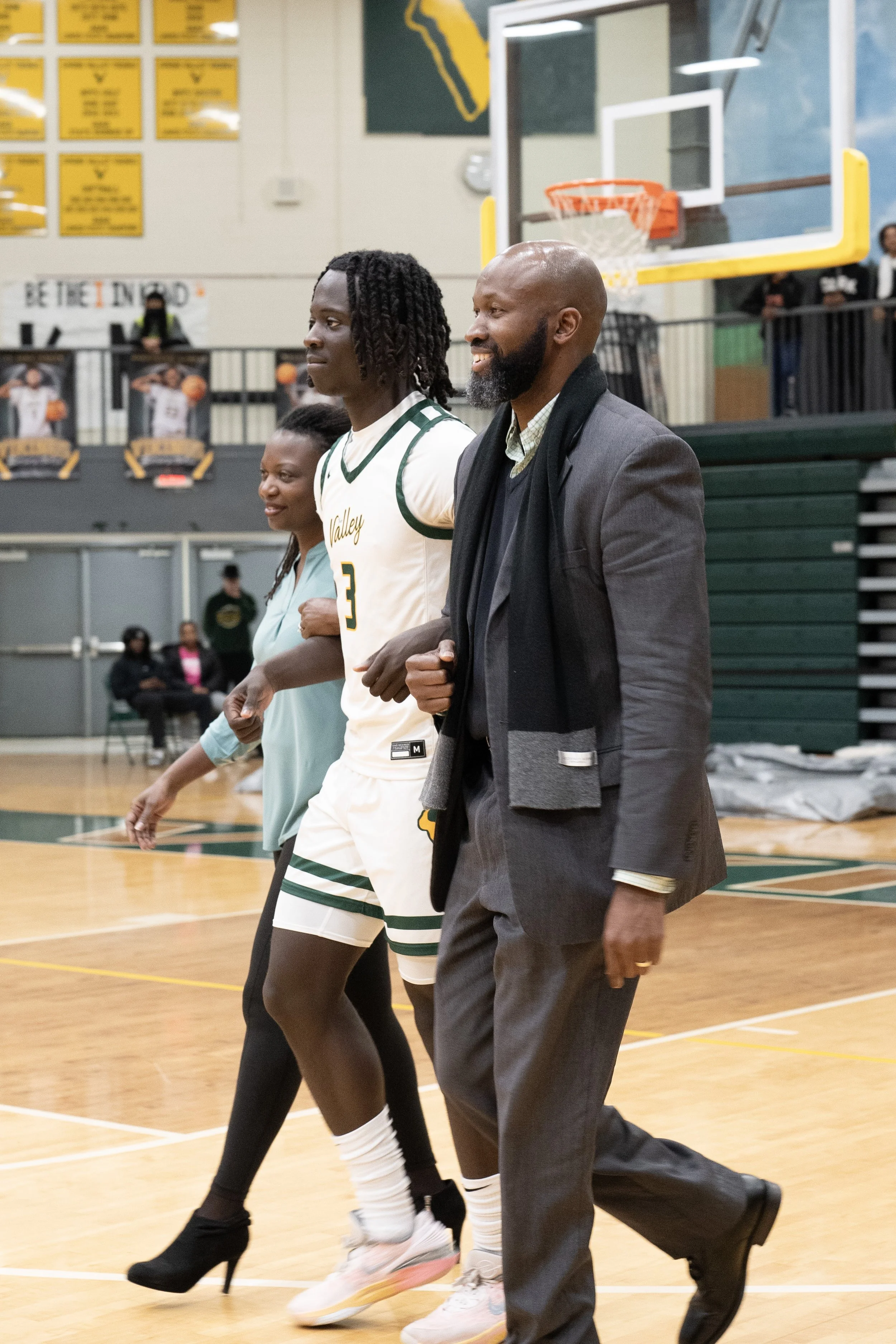 _storage_emulated_0_Download_SENIOR NIGHT SPRING VALLEY_197-DSC08689.jpeg
