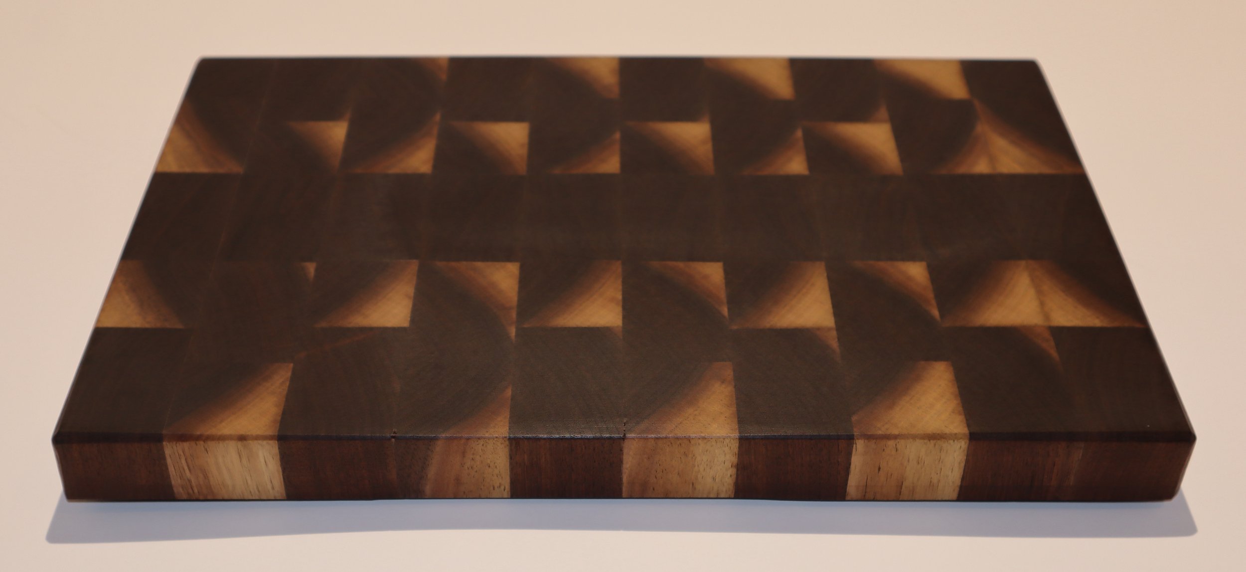 Walnut Cutting Board (2).jpg