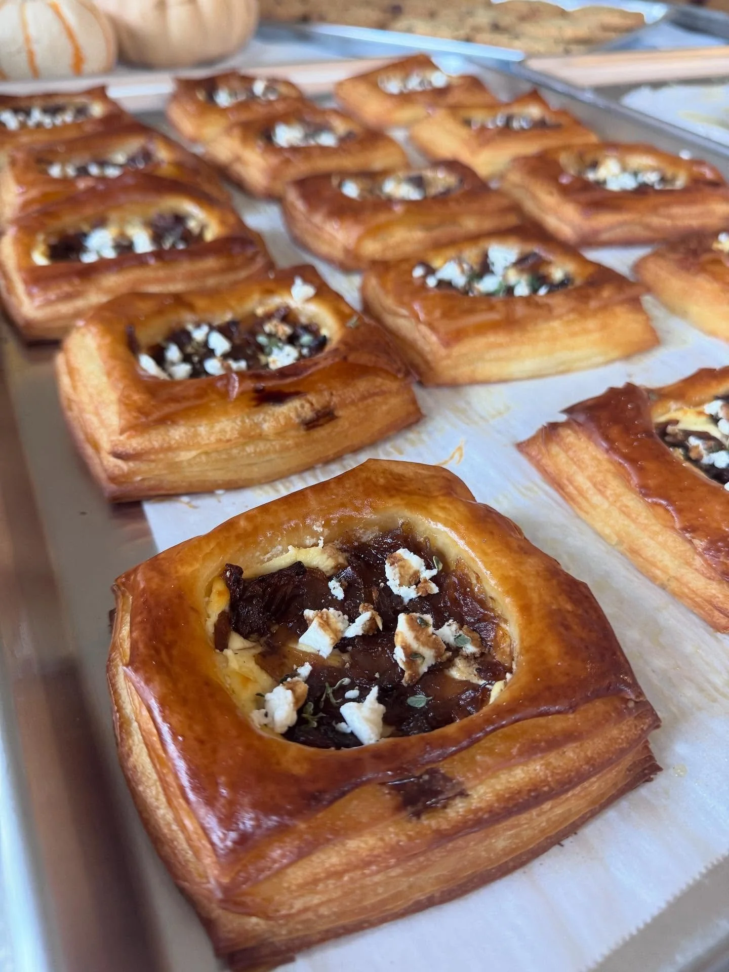 Still thinking about these caramelize shallot and goat cheese pastries from last week! No bake this week - taking the week to do some tests and getting excited for all the holiday baking to come!!