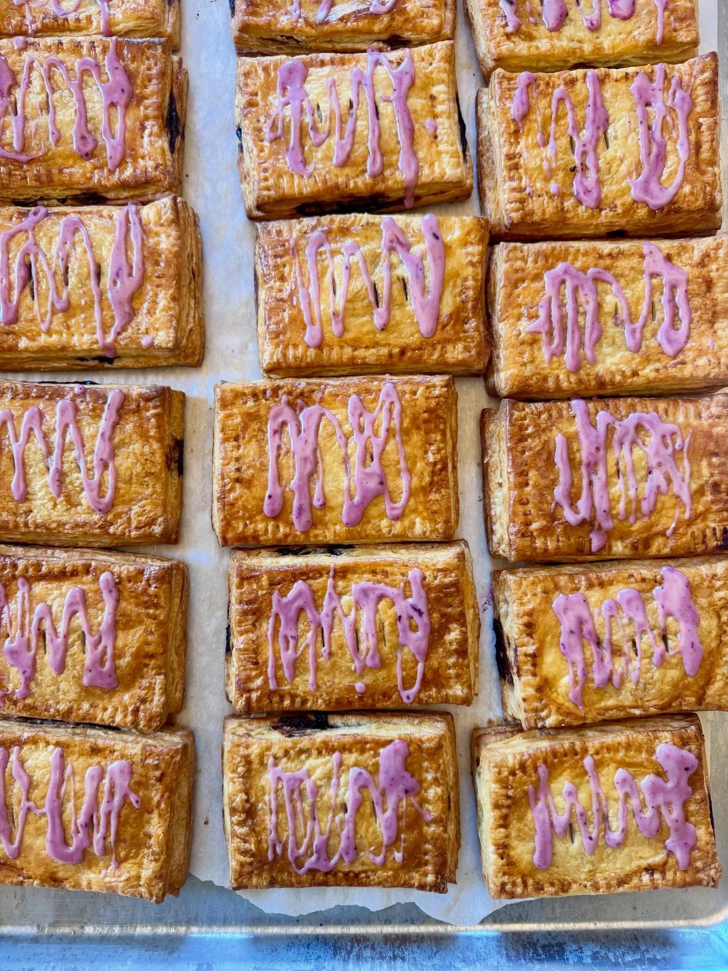 Today&rsquo;s bake might have been my favorite yet - from the blueberry pop tarts (I&rsquo;m OBSESSED with the color) to reimagining one of my fav pizzas of my dads in croissant form (pistachio hot honey bear claw!) everything was just easy and whims