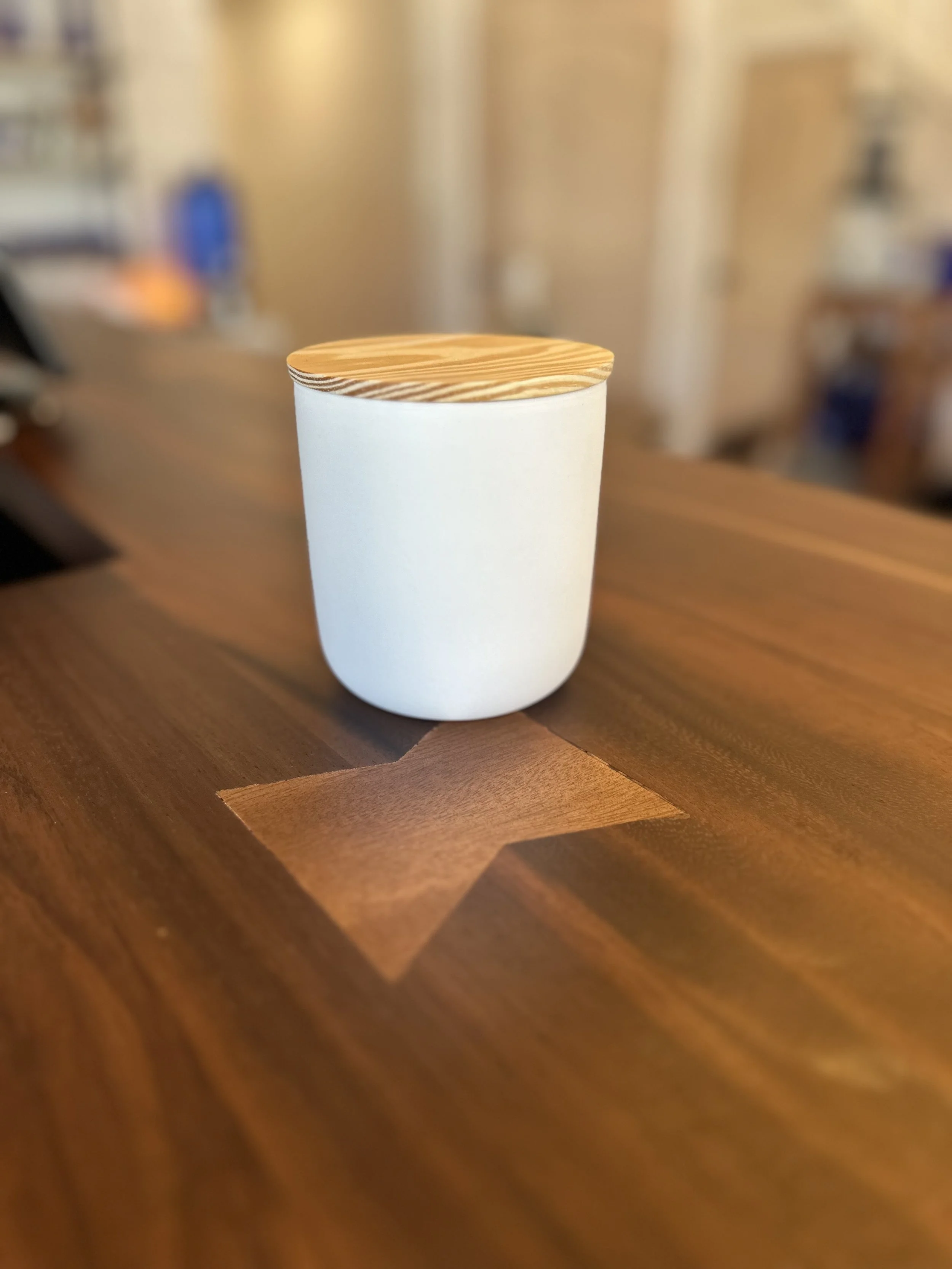 white 8oz candle jar with lid option for the candle bar at mandala den