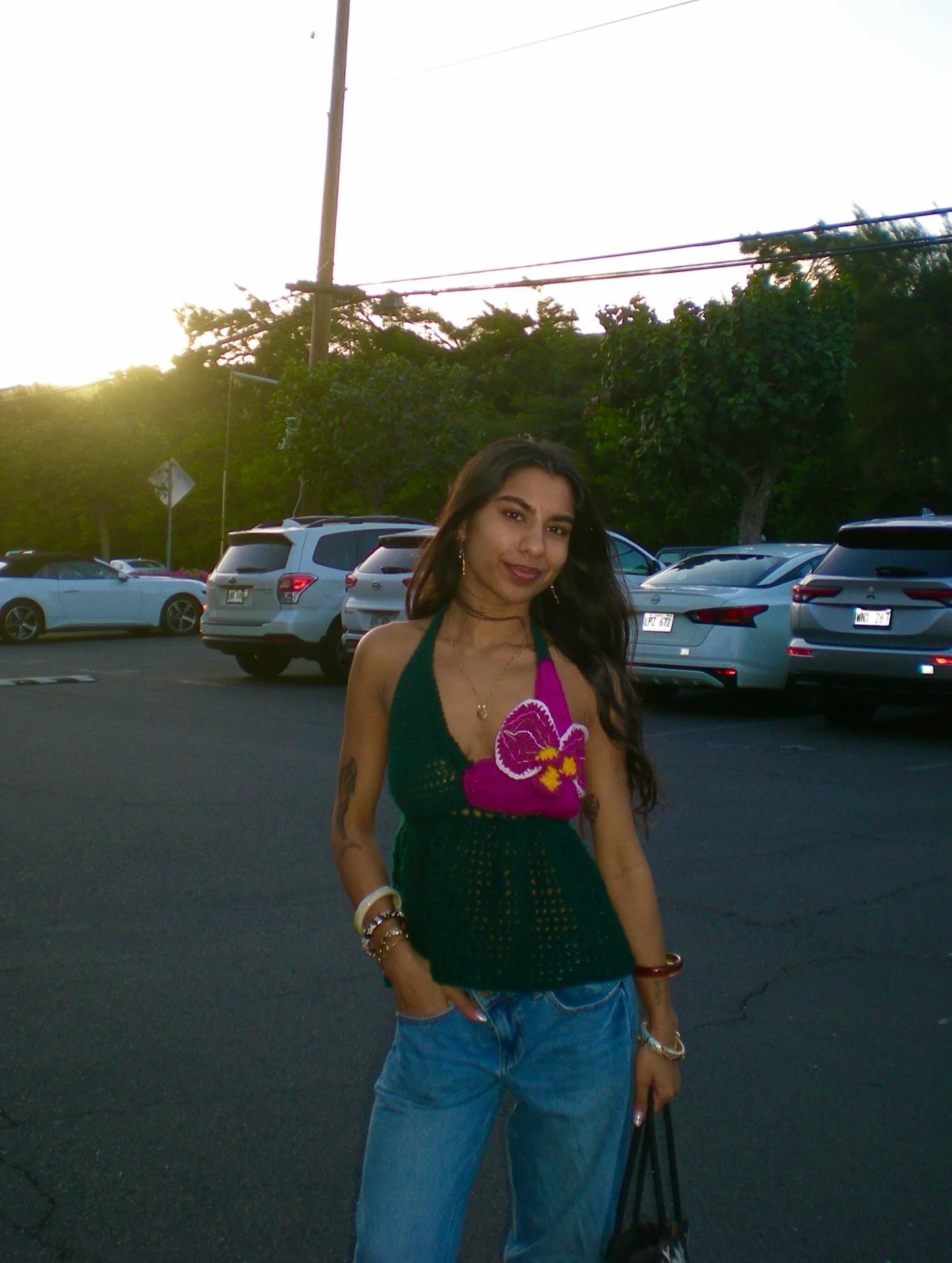 orchid top by me :) freehand crochet + embroidery

bit messy but regardless am happy to work w yarn after so many months of clay. plus orchid is the national flower of singapore 🥰

aditi: 1 
carpal tunnel: 0

#crochet #embrodery #freehand #diyclothe