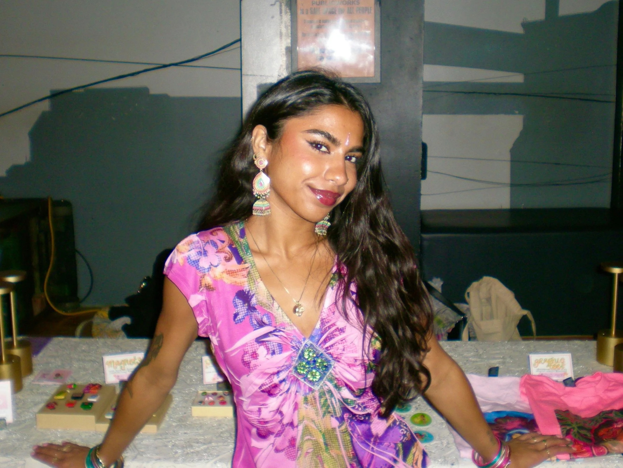 thank you for having me @dhoomsfpresents 🥰🧚🏽&zwj;♀️
i loveee any reason to celebrate desi girls

yesterday i got to sell my art &amp; meet so many other amazing vendors, performers, and creatives at the dhoom sf femme event in public works! so gra