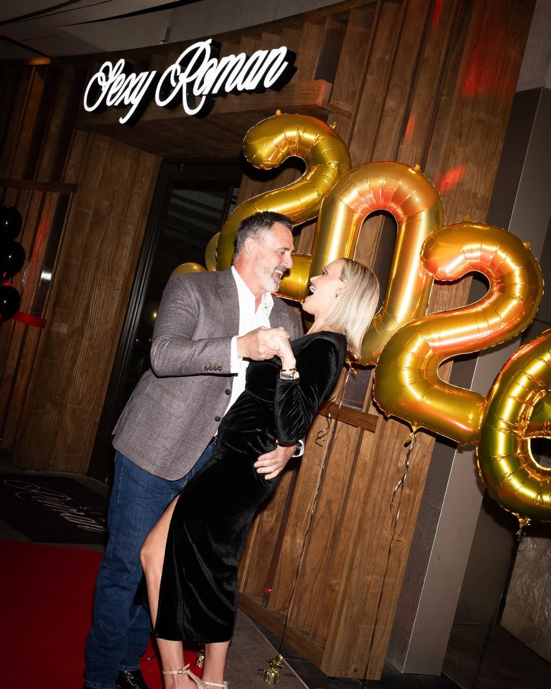Bring Sexy into 2026 with la dolce vita turned all the way up! From midnight to martinis, our team at Sexy Roman rang in 2026 the only way we know how: with Italian indulgence, high-energy vibes, and a group that knew how to keep the party going. We 