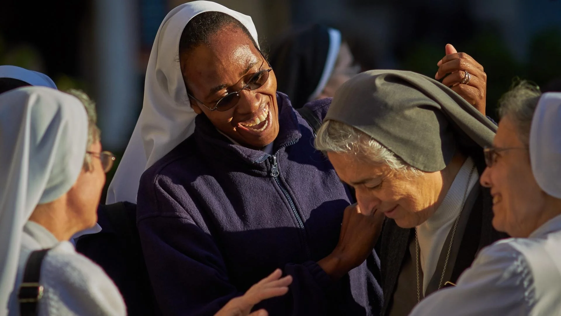 Faith-based charities: is appealing to non-religious audiences possible?