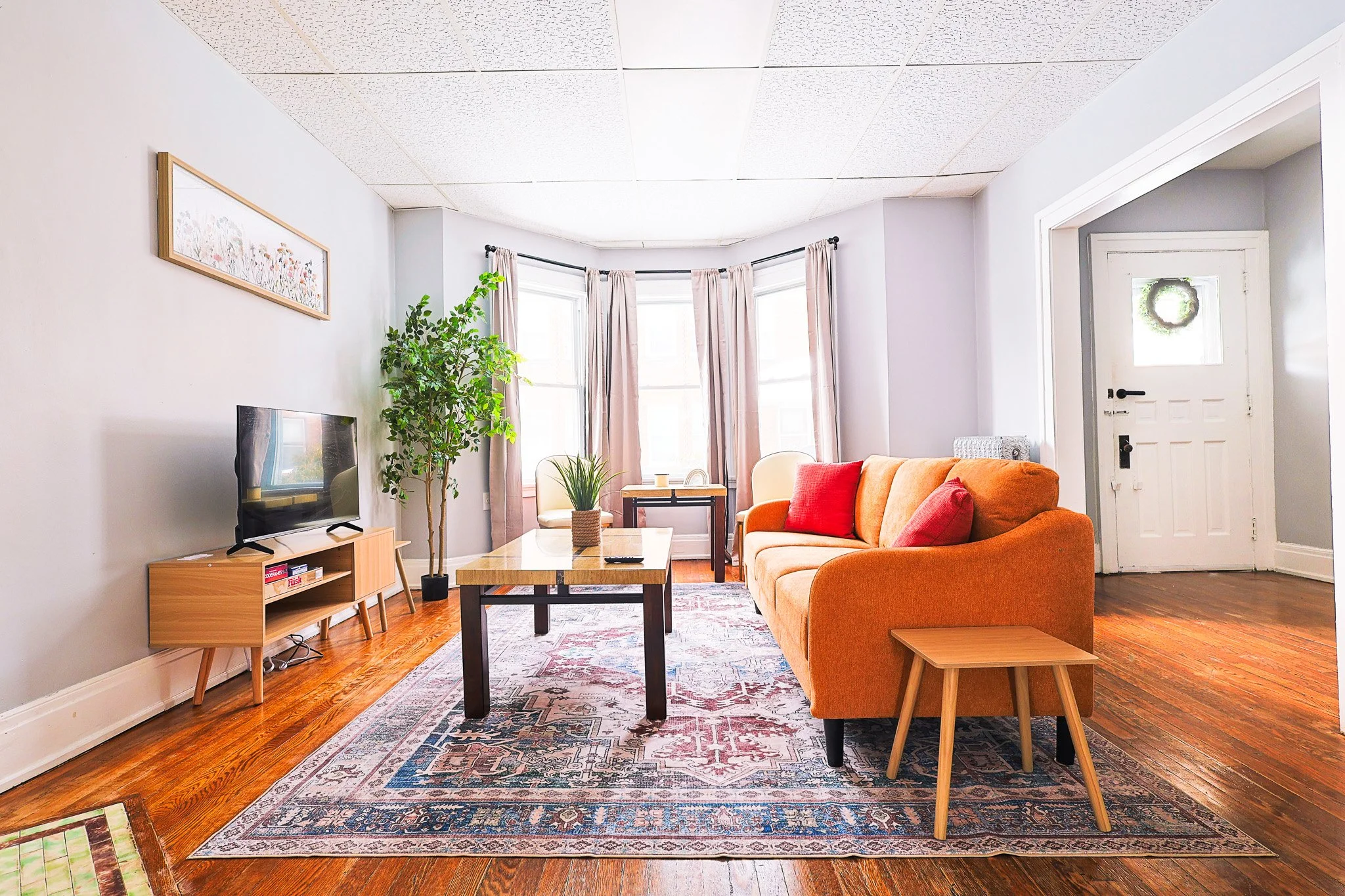 Living Room - Airbnb Photography - Cleveland, OH