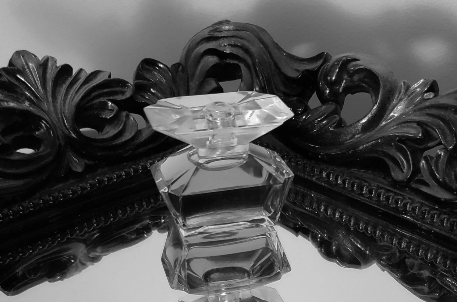 How to Avoid Concept Lock-In When Creating a Fragrance Line