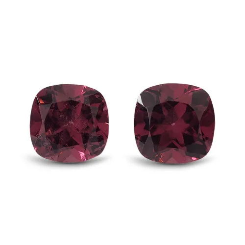 garnet pair 1.40ct_1.JPG