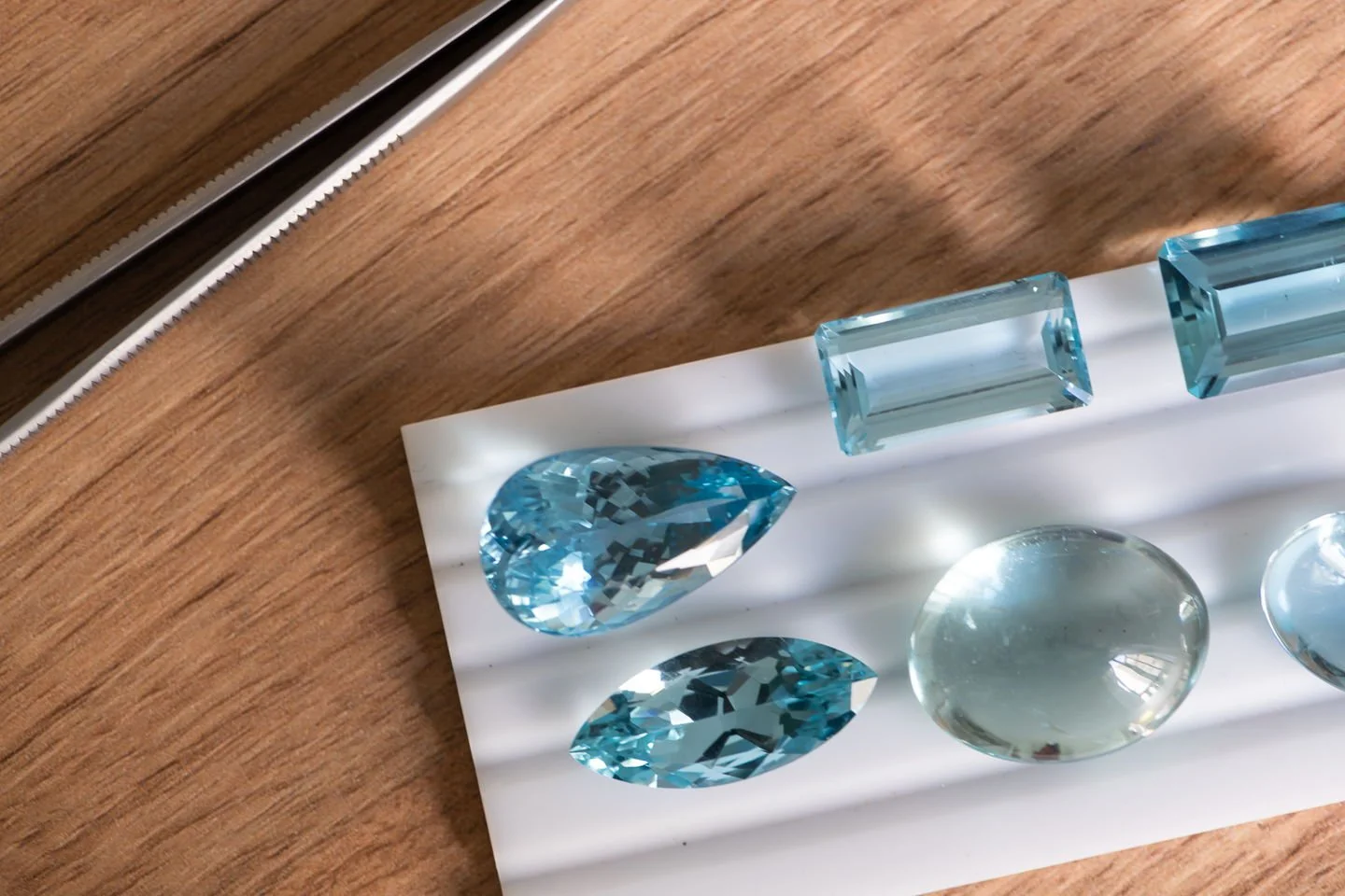 Aquamarine brings a calm, luminous beauty to jewellery, with its clear ocean-blue tones complementing both everyday looks and special occasions. 

Its fresh colour pairs effortlessly with white, yellow, or rose gold, making it wonderfully versatile a