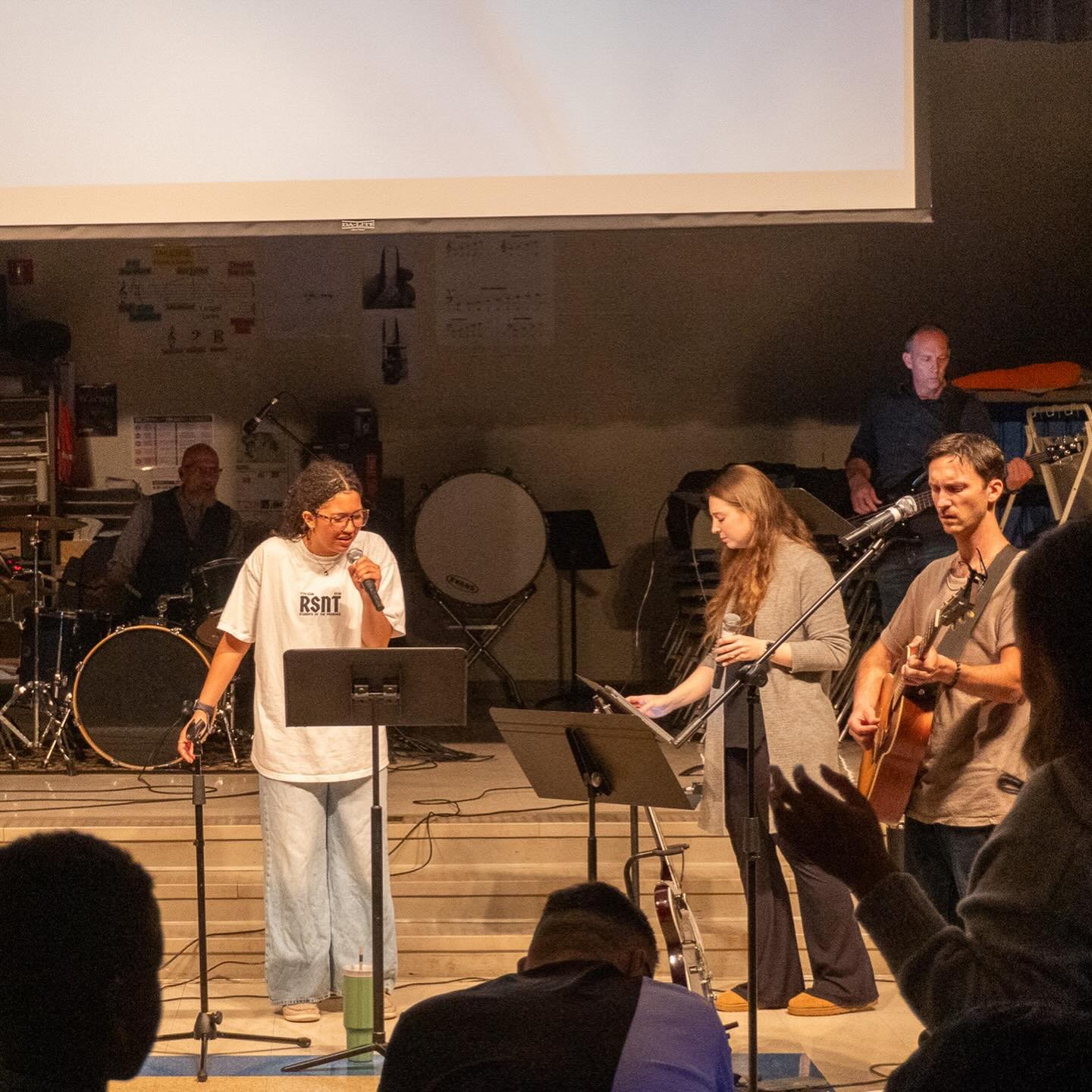 Christ our King! We worship you, we love you! At Embassy, we are committed to become more like Jesus everyday. We want your way Lord! A people set apart for your glory!
#worship #holyspirit #jesus