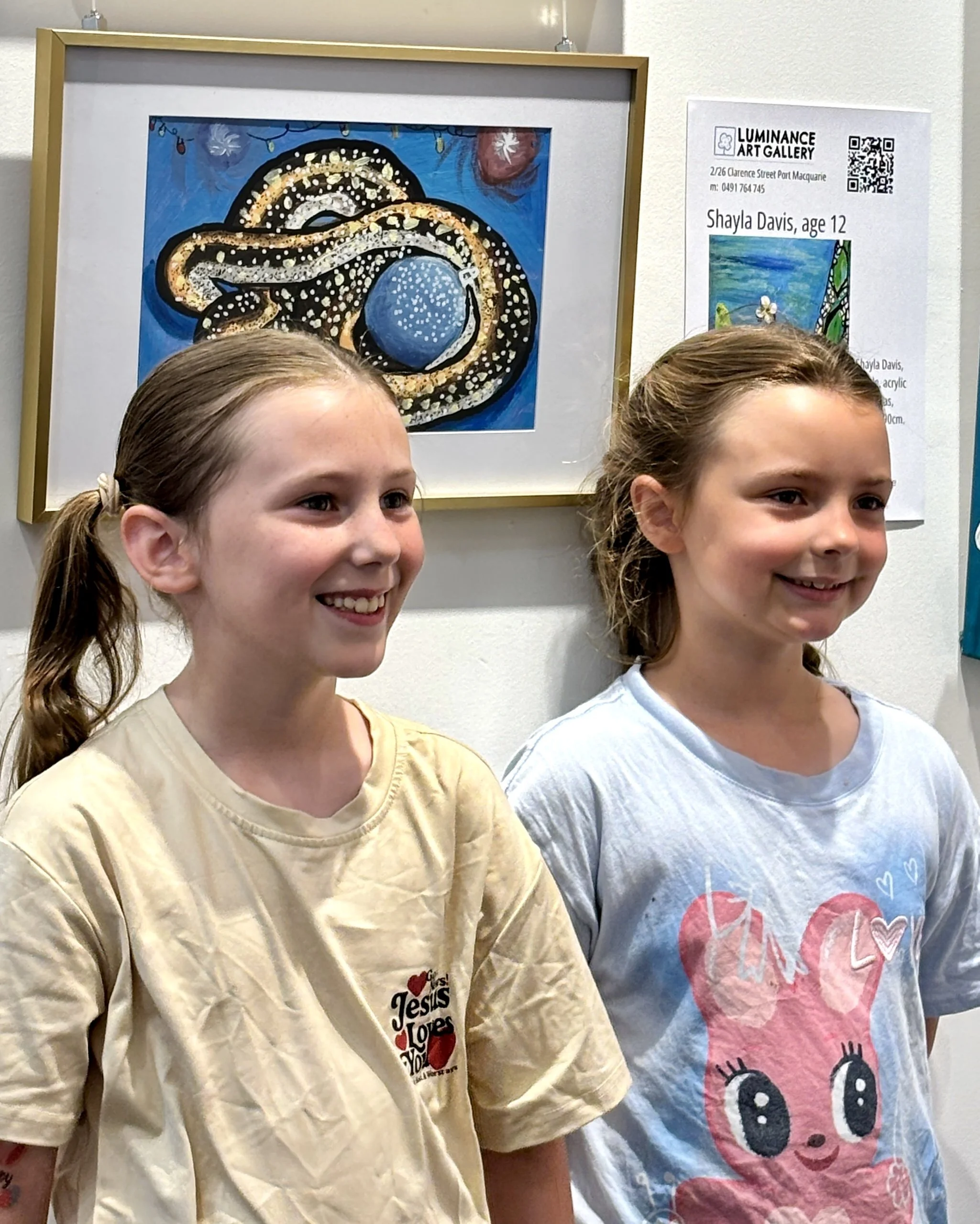 Isla and Aria Lewis