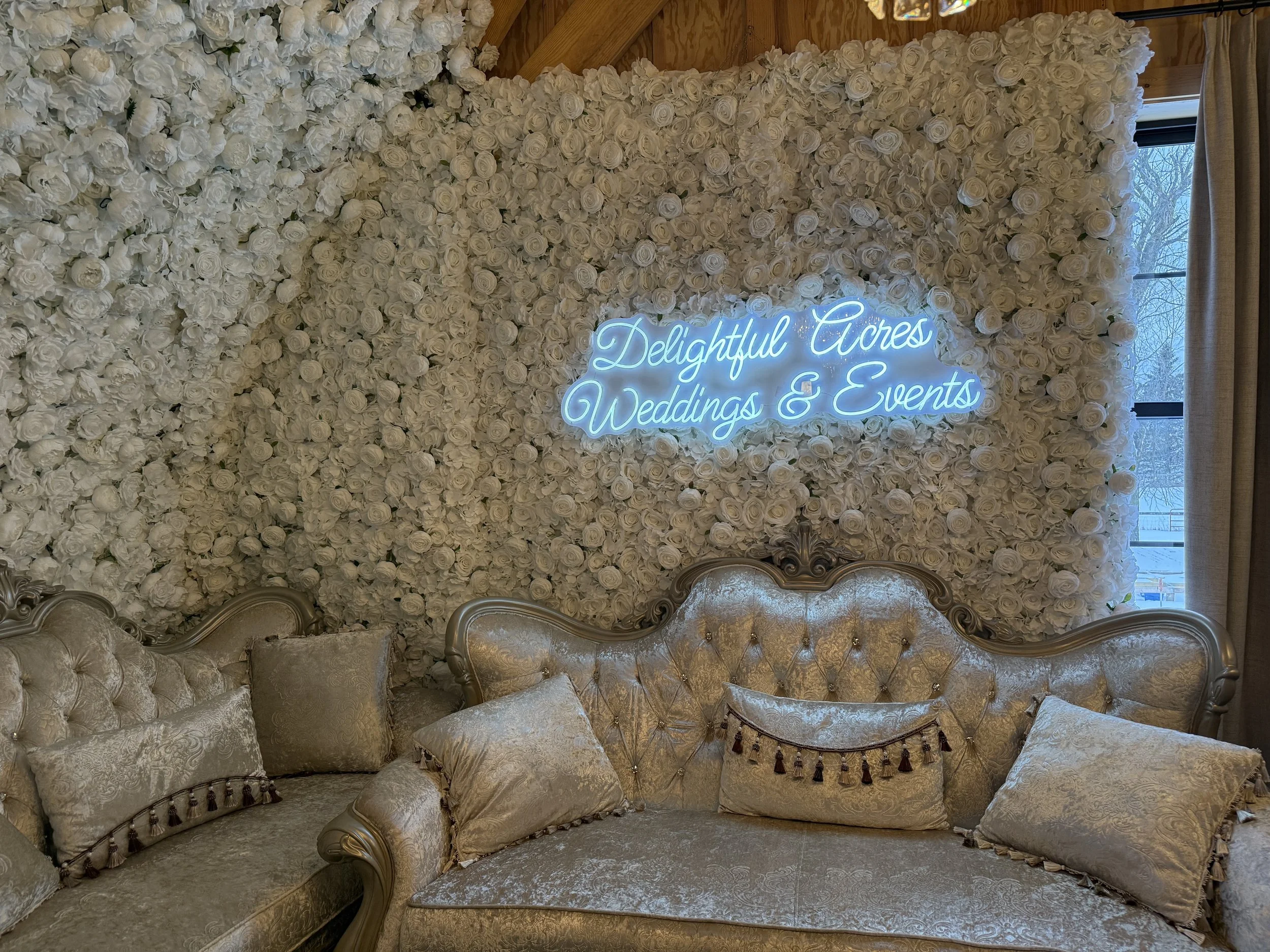 
Wedding venues in Isanti MN under 100 guests, 2027 wedding venue availability, MN,15-hour wedding venue rental MN, Rustic luxury wedding venue Minnesota, Isanti MN wedding venue , Wedding venues near Cambridge MN ,Barn wedding venue Minnesota, Rusti