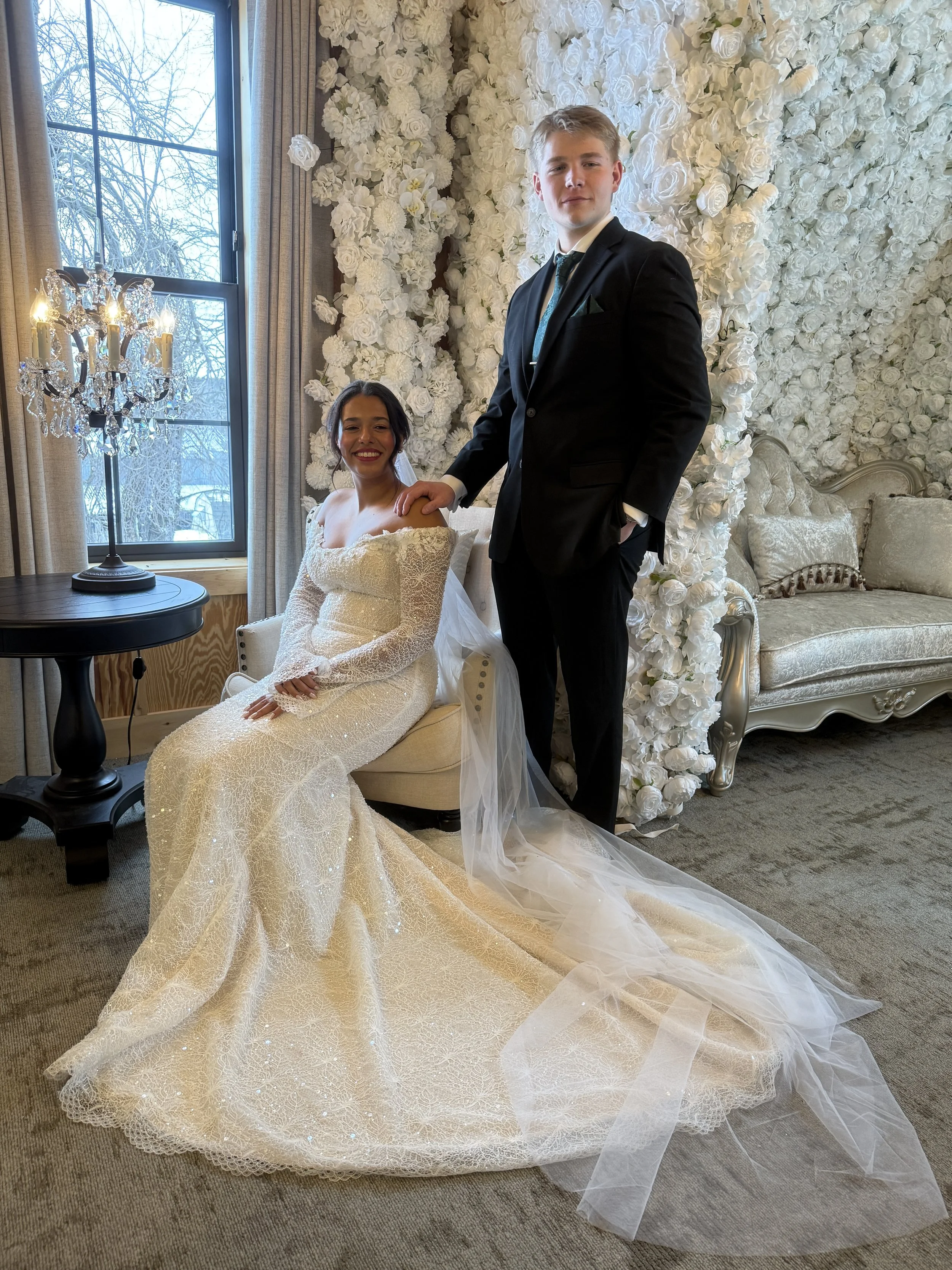 
Wedding venues in Isanti MN under 100 guests, 2027 wedding venue availability, MN,15-hour wedding venue rental MN, Rustic luxury wedding venue Minnesota, Isanti MN wedding venue , Wedding venues near Cambridge MN ,Barn wedding venue Minnesota, Rusti