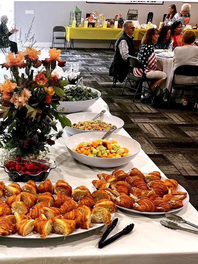 We customize to YOU! ✨

💫 Tell us your vision. 
🙌 Tell us what your guests like
✍️ Tell us your specifications 

We work to provide those added touches that make everything feel seamless &hellip;. and taste delicious! 

🖥️ Visit our website and st