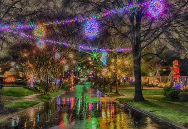 Top 10 Most Romantic Places in Charlotte to Get Engaged This Holiday Season