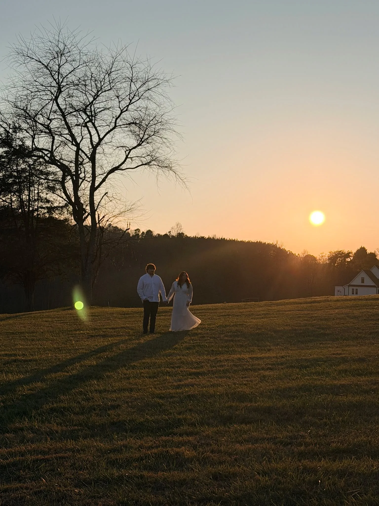 Looking for mountain view wedding venues near Charlotte NC? Discover scenic foothill venues perfect for romantic outdoor weddings and unforgettable views.
Discover one of the Best Wedding Venues Near Charlotte NC for Mountain Views. https://redbirdri
