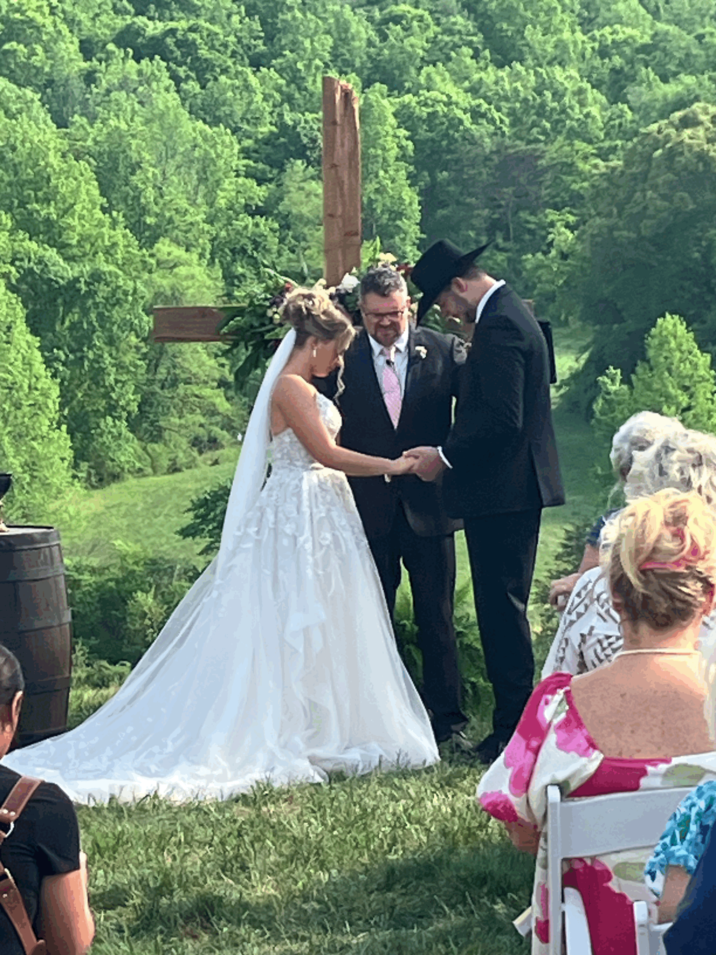 Why a Free Wedding Website Should Come From the Venue