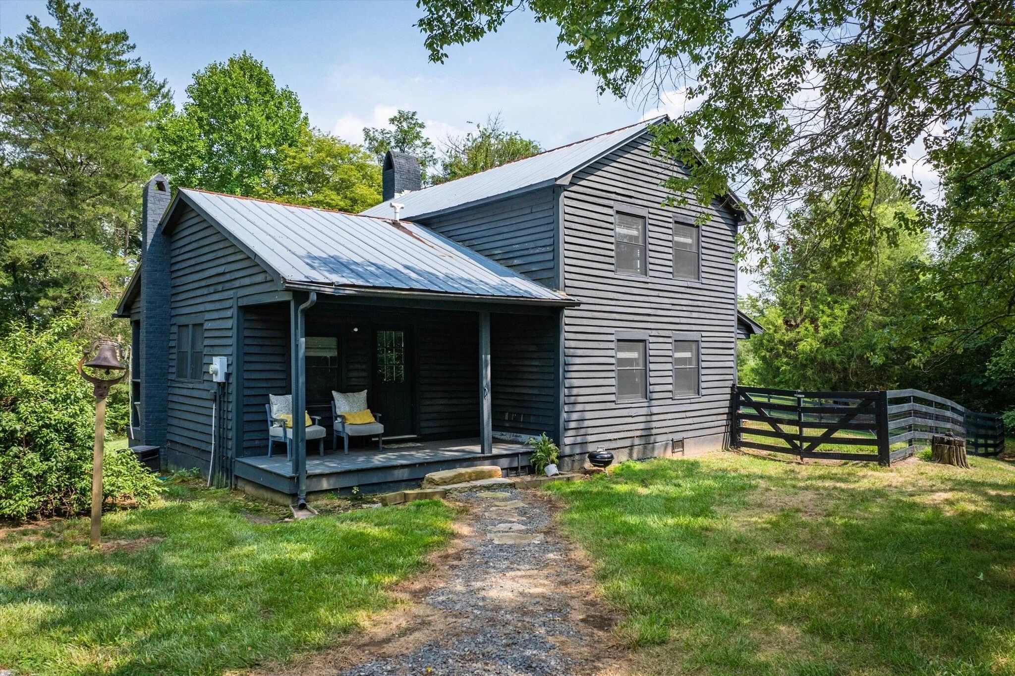 black cabin for lodging at mountain wedding venue; how to plan a mountain wedding near Charlotte NC