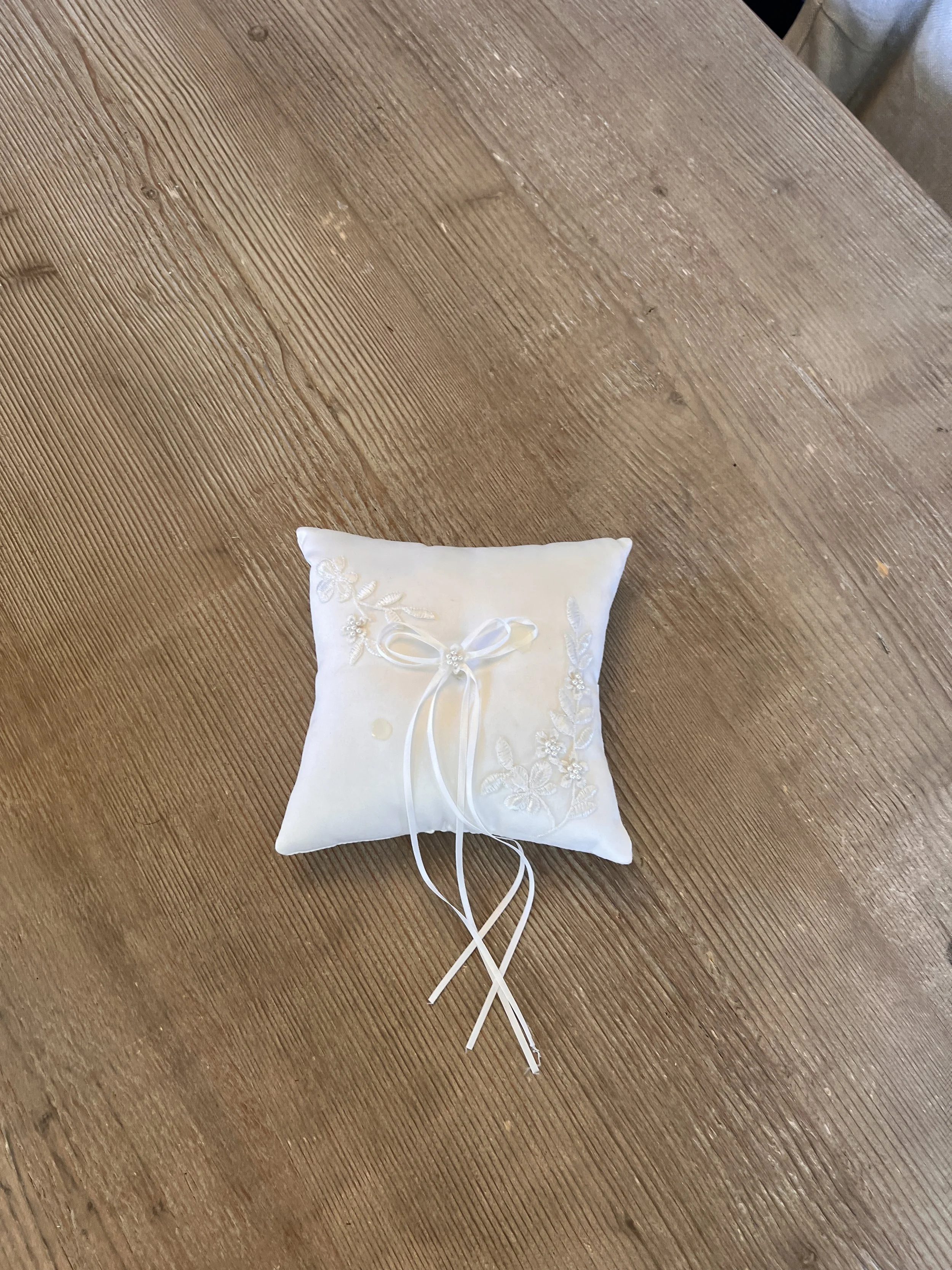 White Ring Pillow for wedding