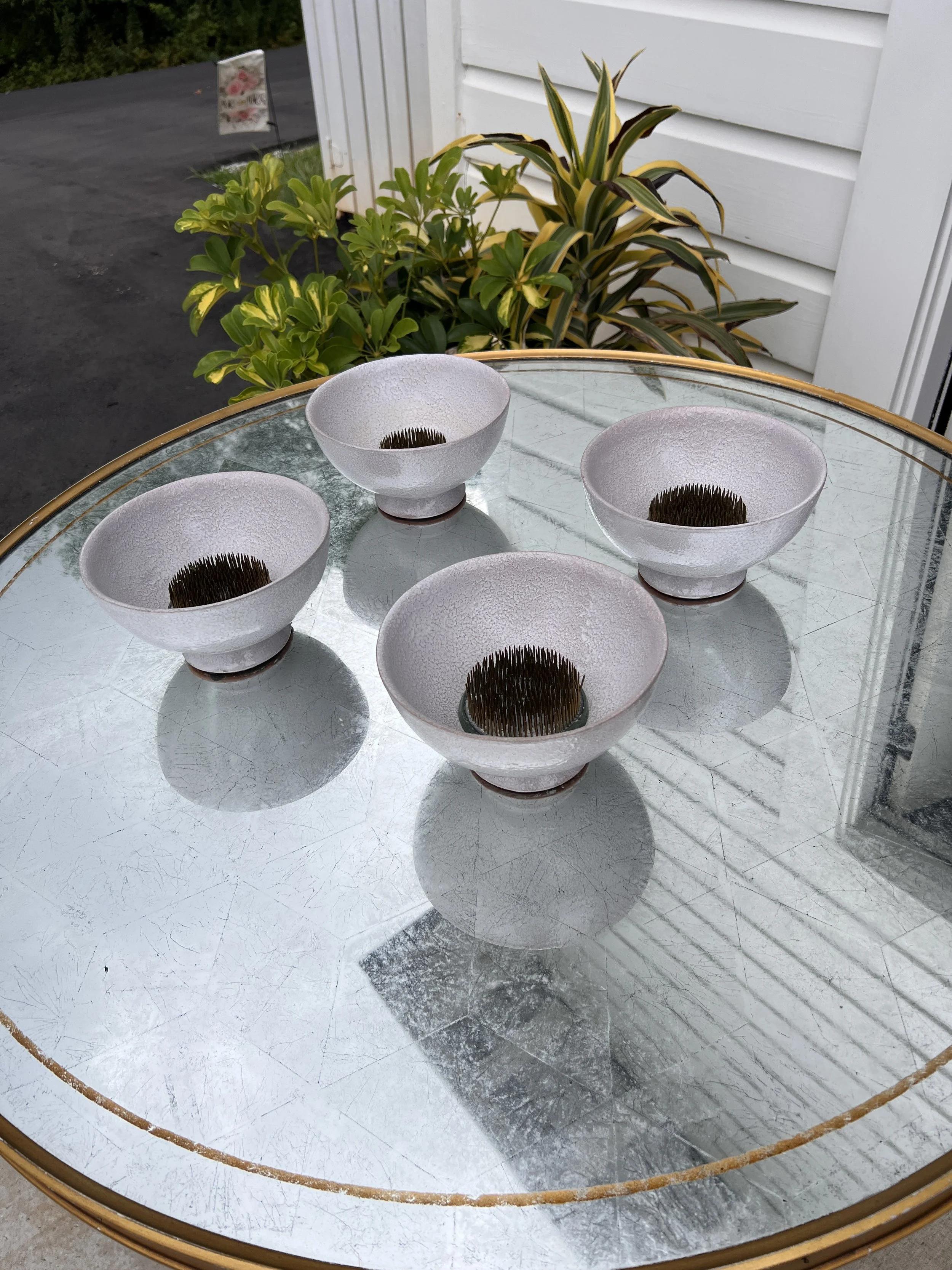 Round flower bowls with flower frog for wedding