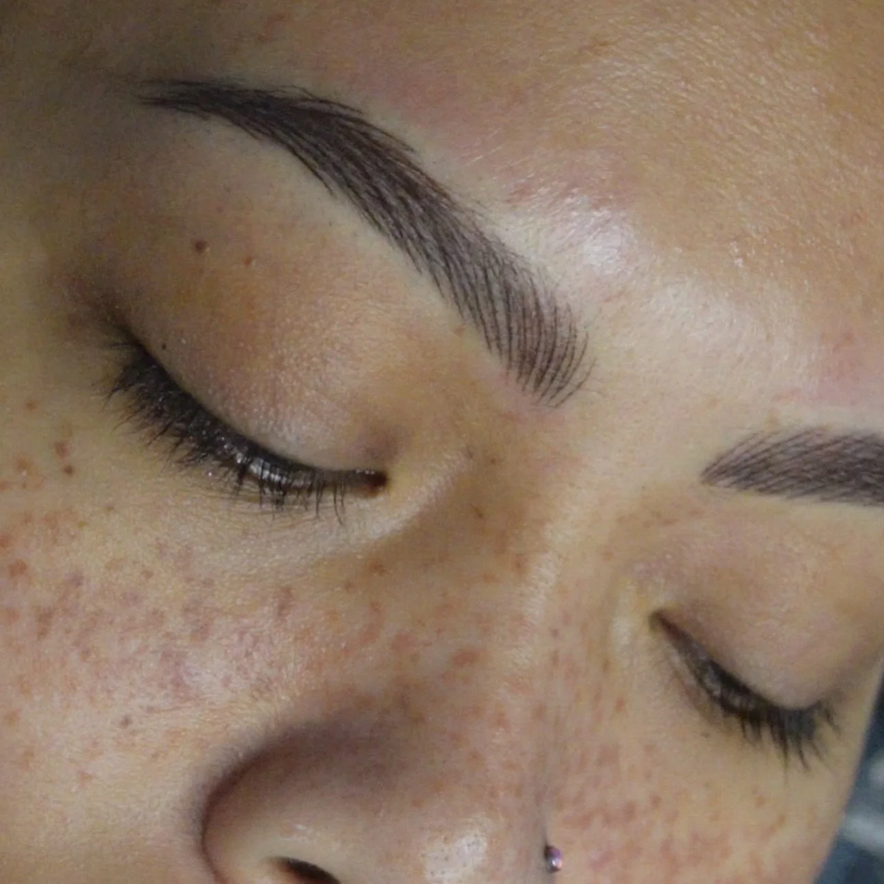 Healed Freckles 🤝 Fresh Brows

The perfect pair 😌

Freckle Coverage: medium/heavy
Brows: 3D nano hair strokes

📆
Fully Booked through April
May appointments open 4/1 at 12pm PST on a first come first reserved basis at yassatattoo.com

👩&zwj;🏫
Fr