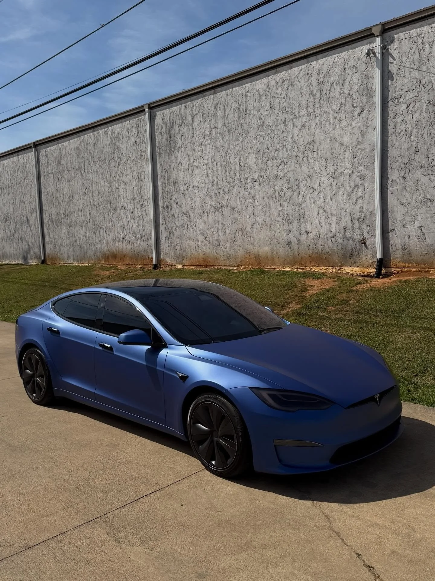 🚀🚀 Blue Plaid
Full Wrap + Headlight &amp; Tail Light Tint 🔥🔥
.
.
Theoriginalwraps.com
Website in bio to request a quote‼️
Theoriginalwraps.com
Dm for questions &amp; inquiries ‼️
Full custom prints available in house 🦾
.
#wrap #tesla #wrappedtes