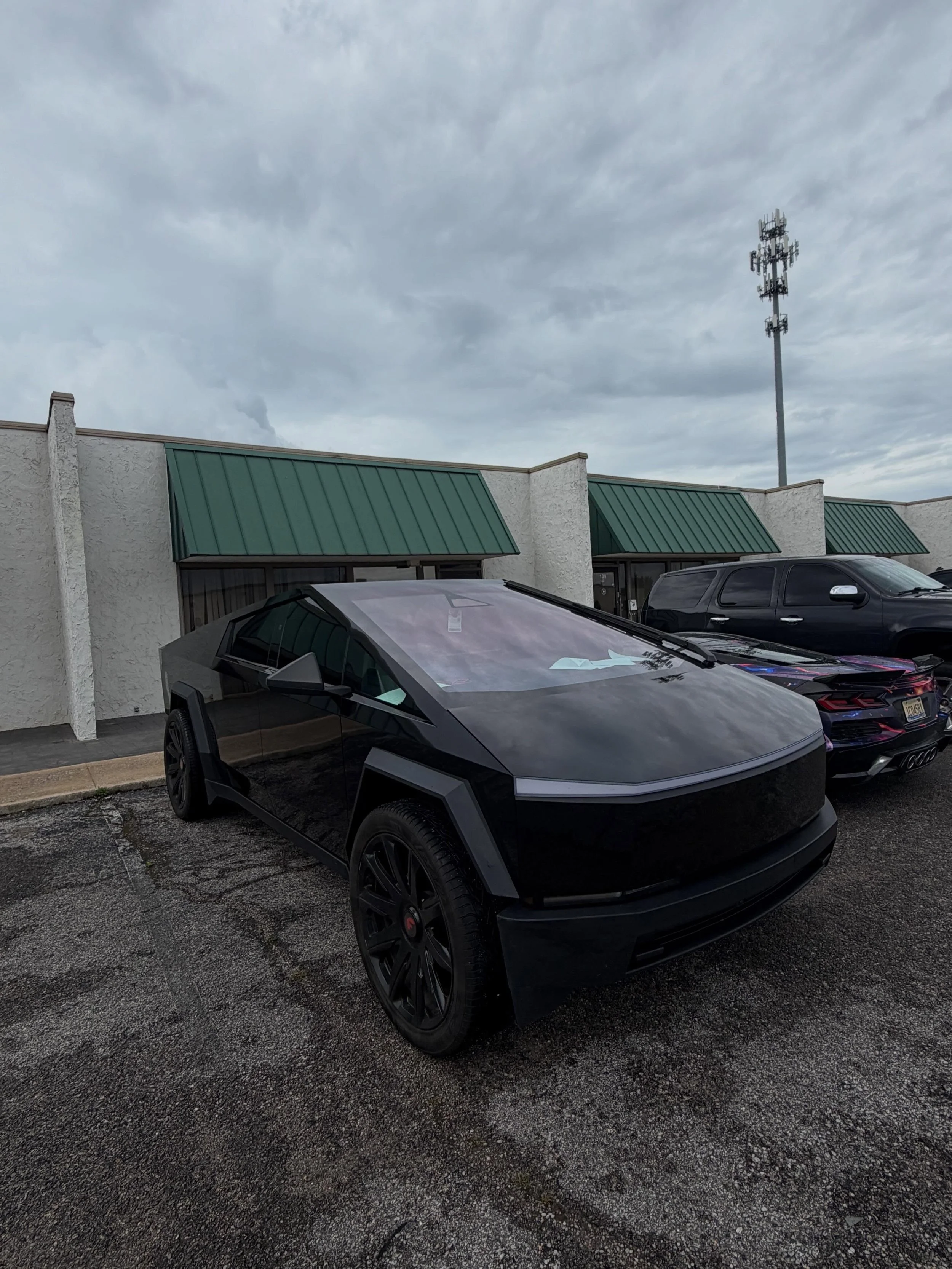 Cyber Attack 🛰️🔥
Full Wrap in 3M High Gloss ⚫️
🏎️ @5star.duke 🔥🏈
.
Theoriginalwraps.com
Website in bio to request a quote‼️
Full custom prints available in house or shipped nationwide 🌐
Theoriginalwraps.com
Dm for questions &amp; inquiries ‼️
.