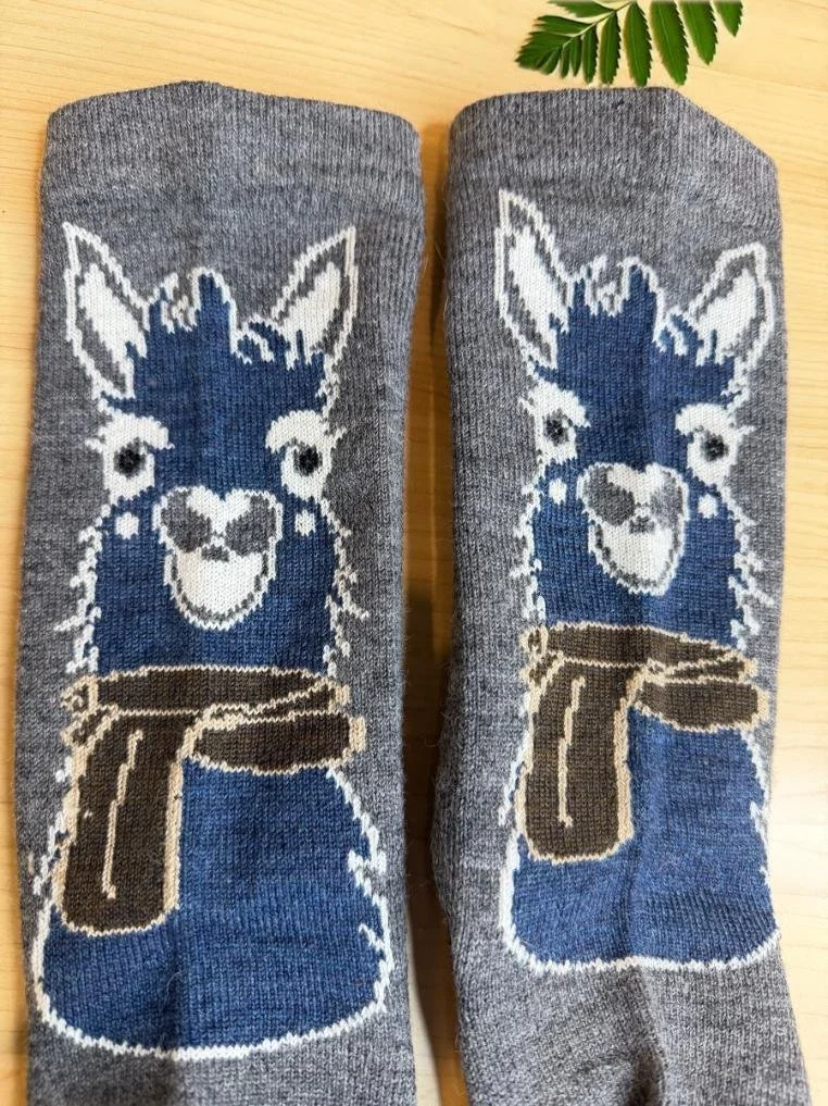 Alpaca socks gray hippo allergenic .jpg