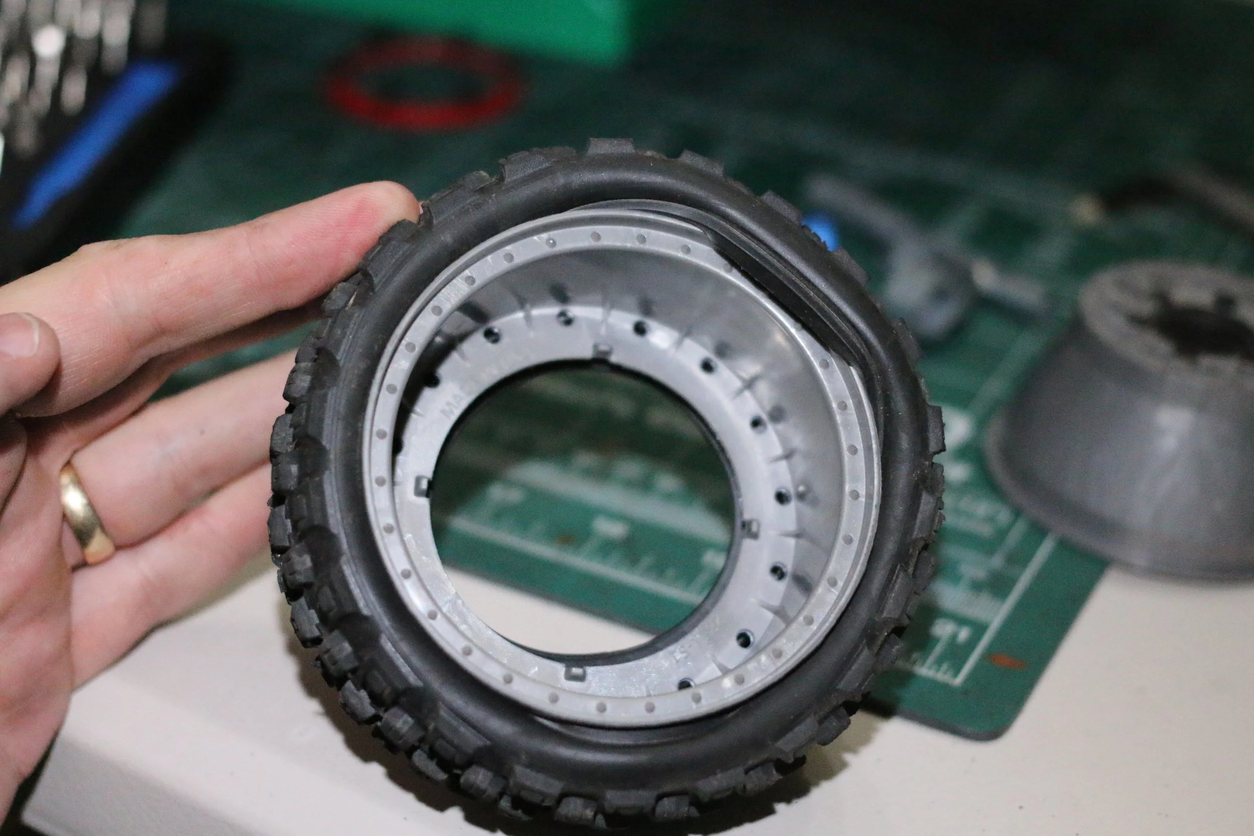 Proline Beadlock Wheel Install