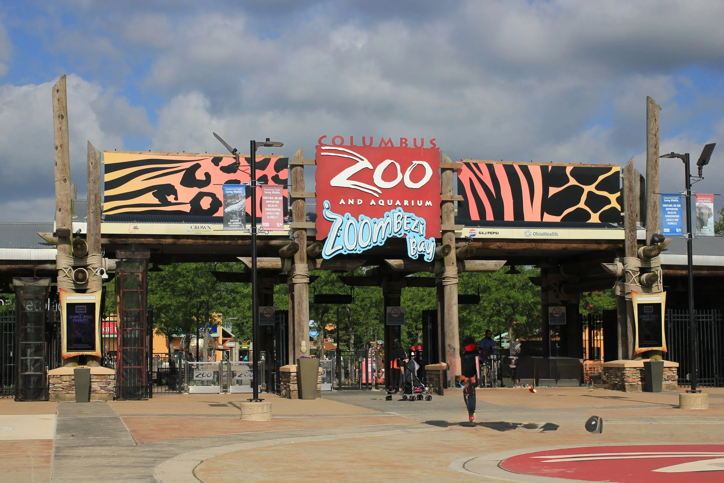 This is a pic of the Columbus Zoon entry way