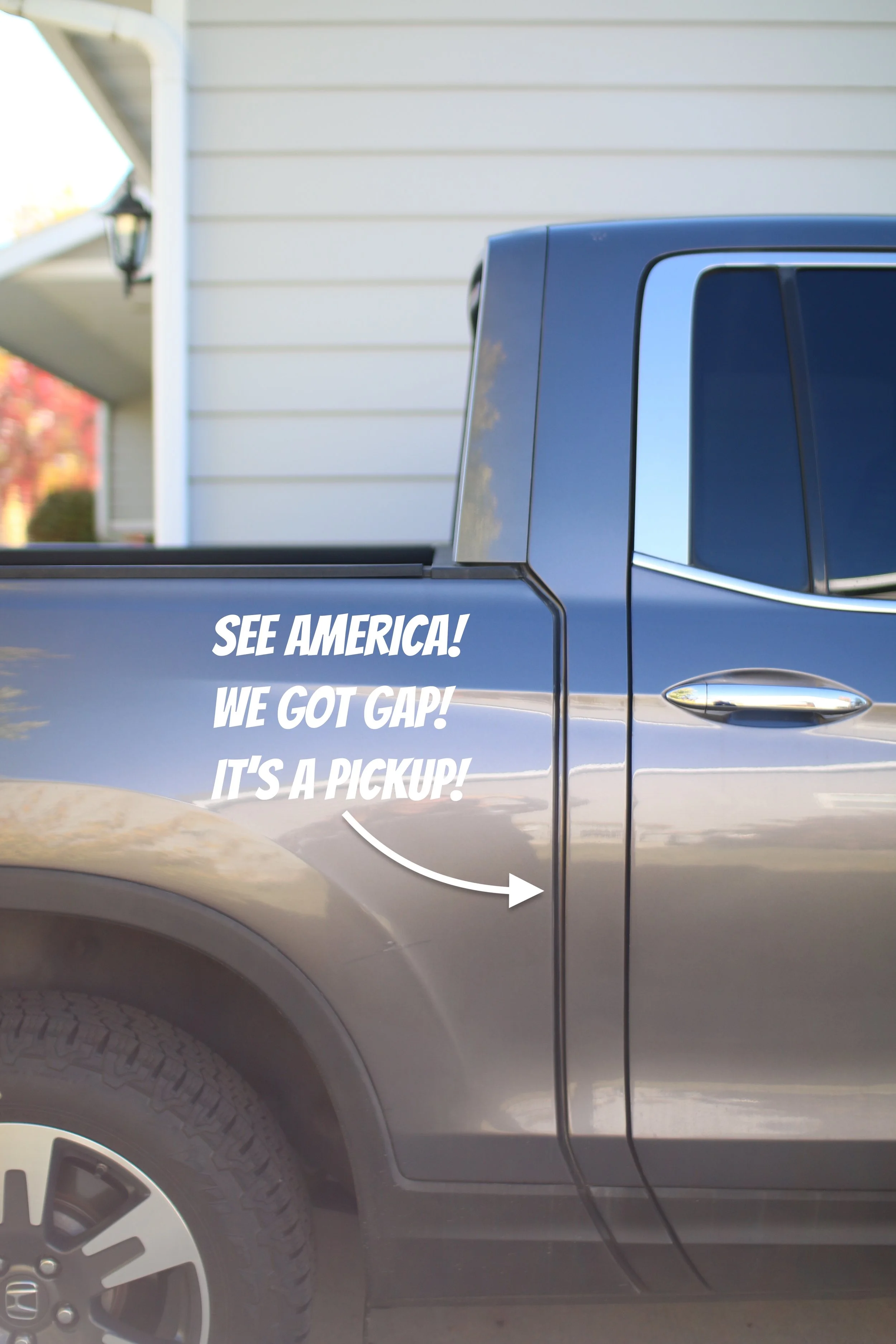 2017 Honda Ridgeline bed with gap showing it is a real pickup.