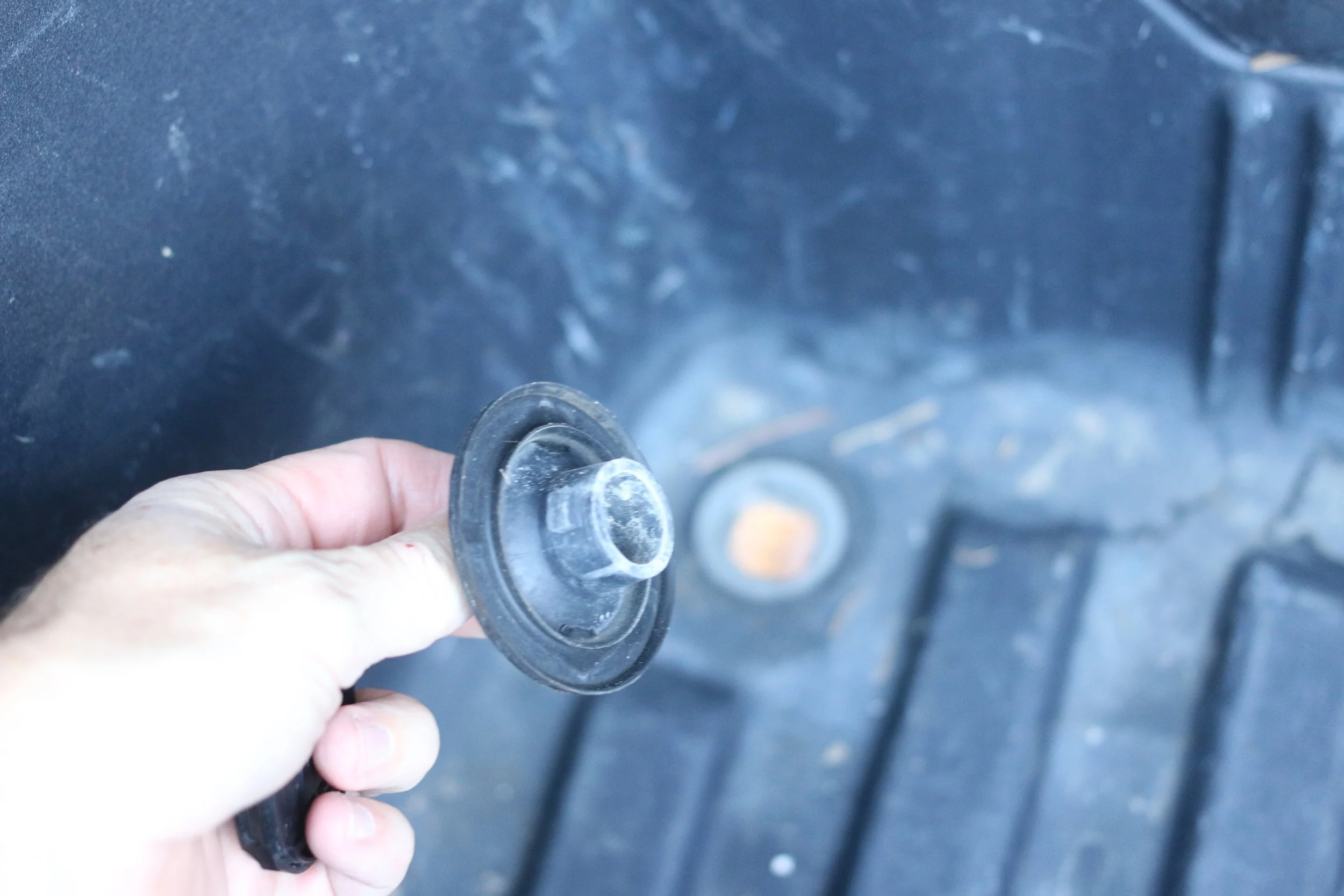 This is the trunk for a 2006 ridgeline with a drain