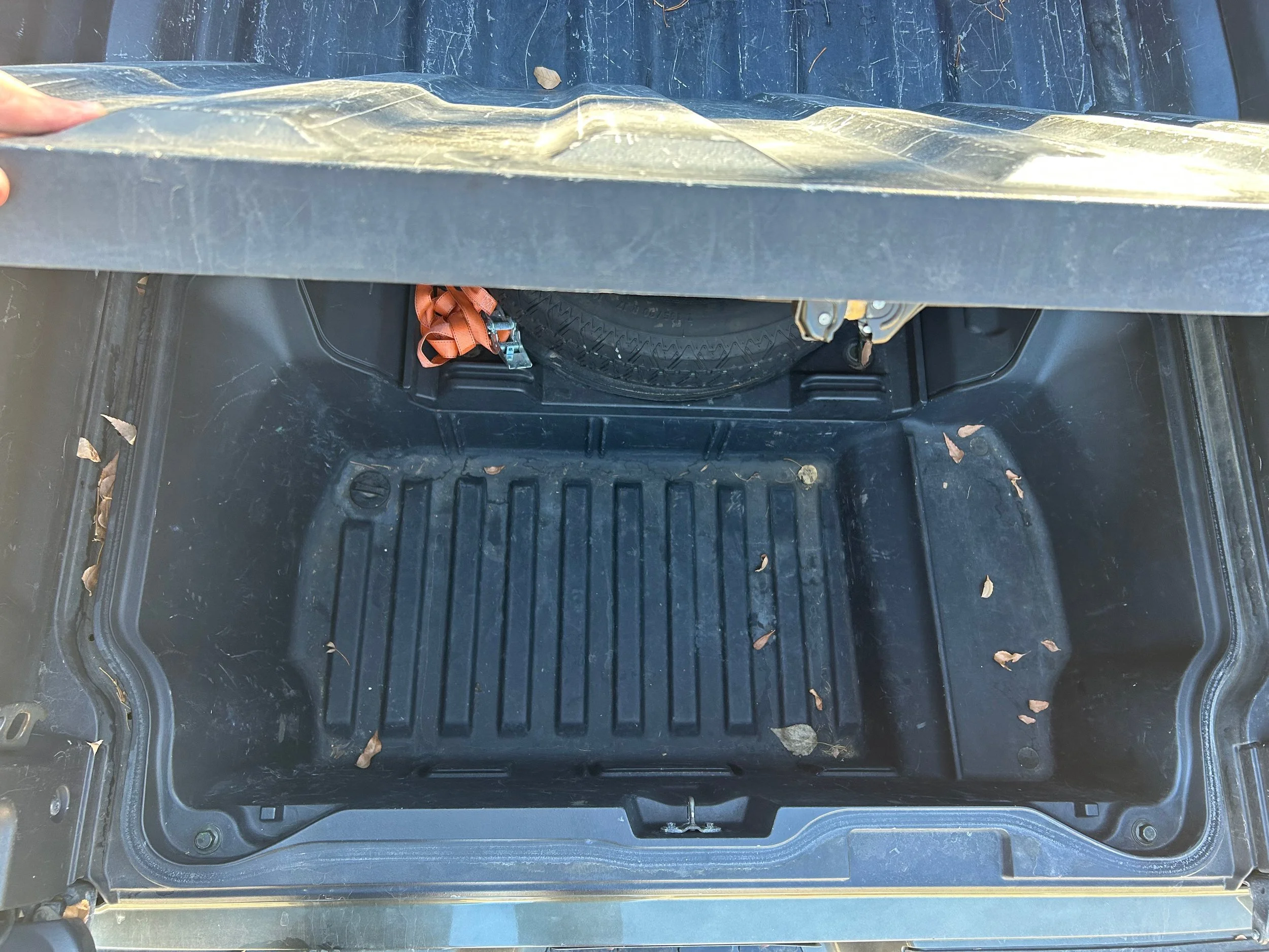 Open trunk for a 2006 Honda Ridgeline
