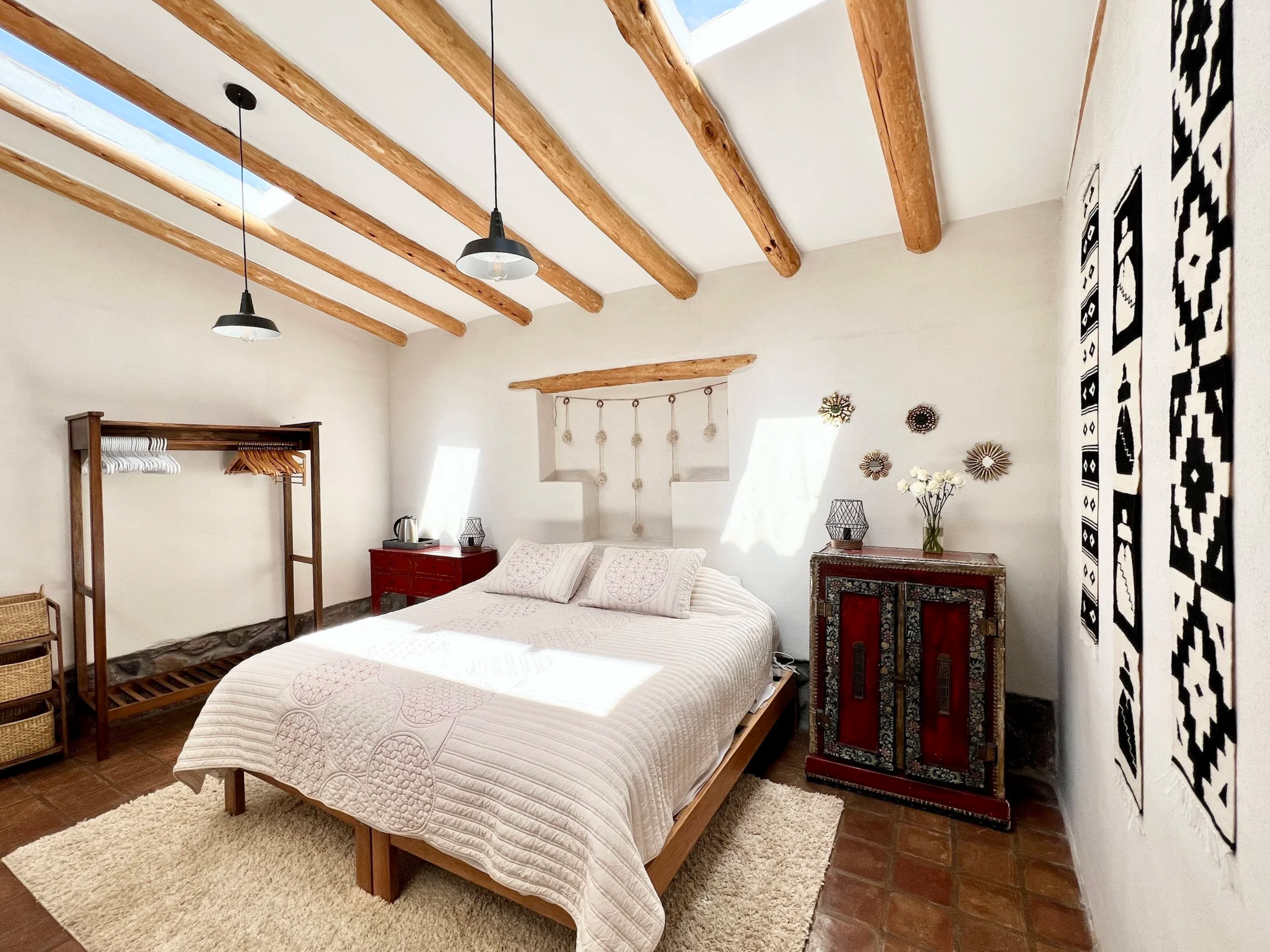 CASITA ROJO – THE RED ROOM