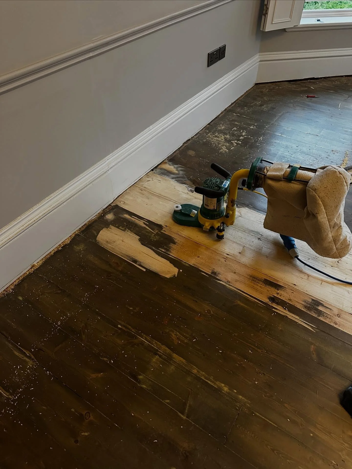 From start to finish on this master bedroom in a stunning period property in Chiddingfold. 

We were originally asked to look at restoring the existing pine floorboards after a previous restoration by a building company hadn&rsquo;t met expectations.