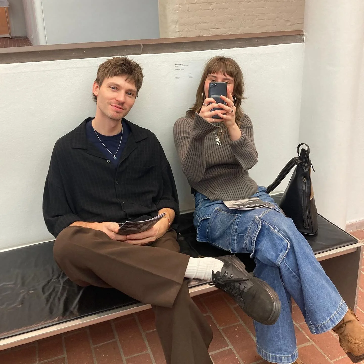 Ik vergeet altijd foto&rsquo;s te maken tijdens het maakproces&hellip; hier toch een karig inkijkje. Gister was de lancering van De Ontmaskerde Vervalsing - een podcastserie voor het @krollermullermuseum 
Met trots kan ik zeggen dat ik dit bijzondere