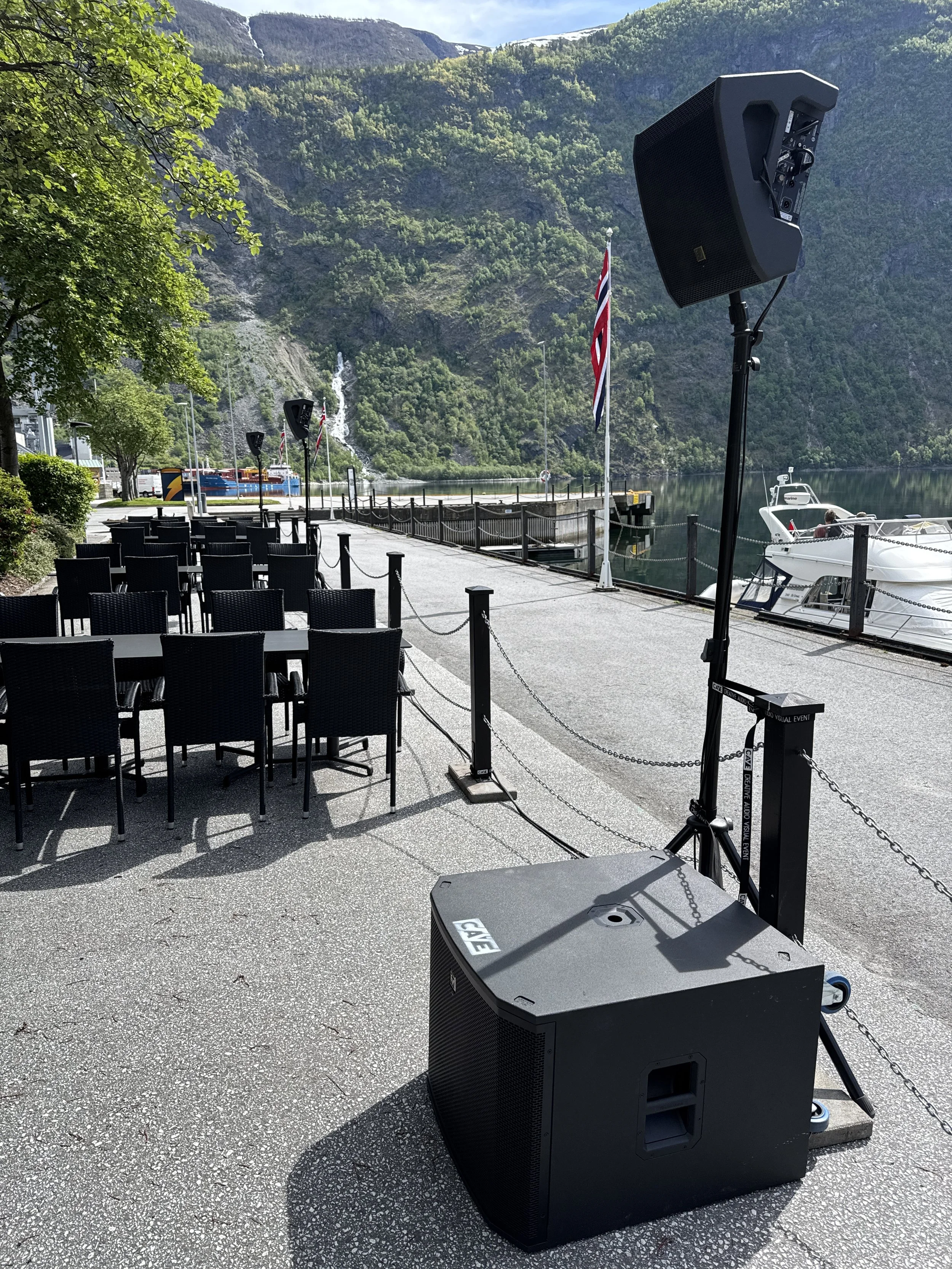 Høyttalersystem rigget til offentlig arrangement i Oslo