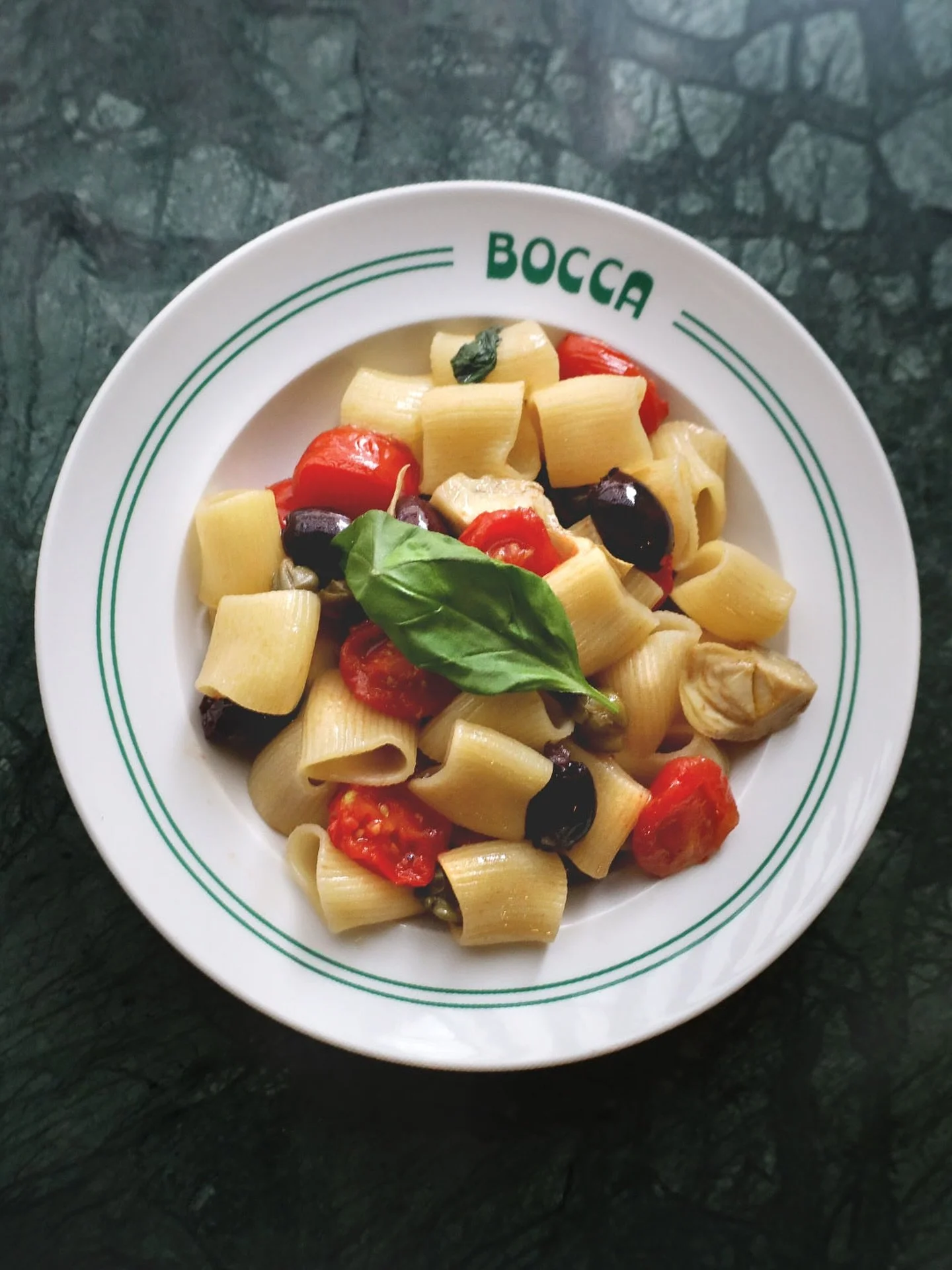 Carciofo e Amici. The crew: artichokes, sun, pine nuts, olives, capers. All flavour, no drama.