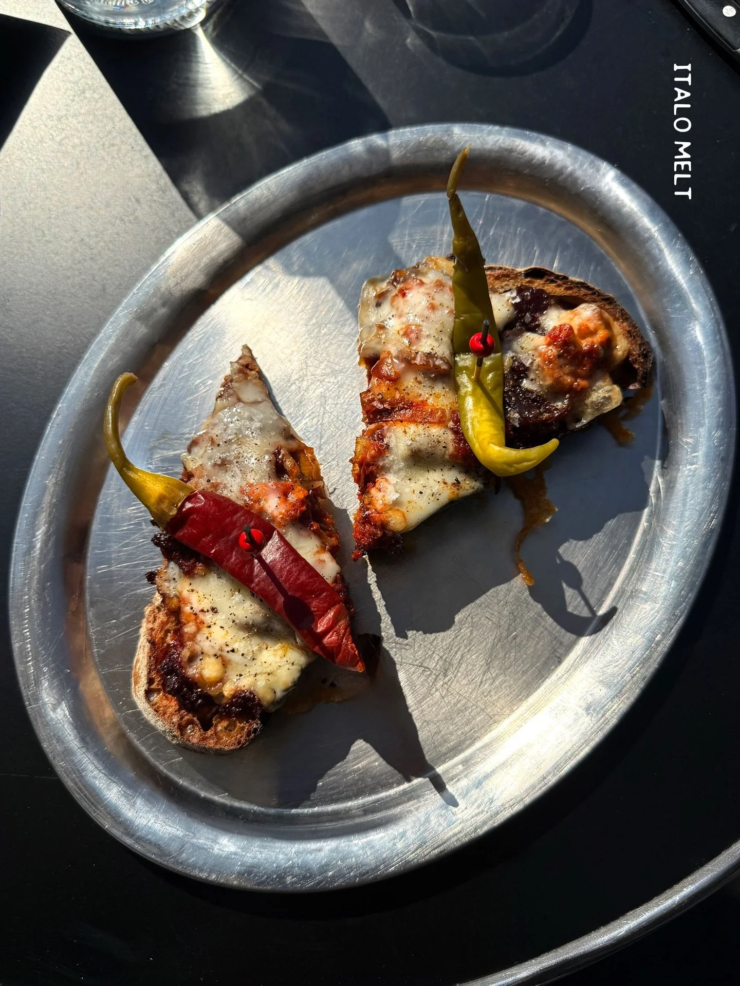 Melty &amp; Spicy. Our signature &bdquo; Italo Melt&ldquo;.
Grilled sourdough &middot; taleggio &middot; &rsquo;nduja &middot; balsamic onions 🔥