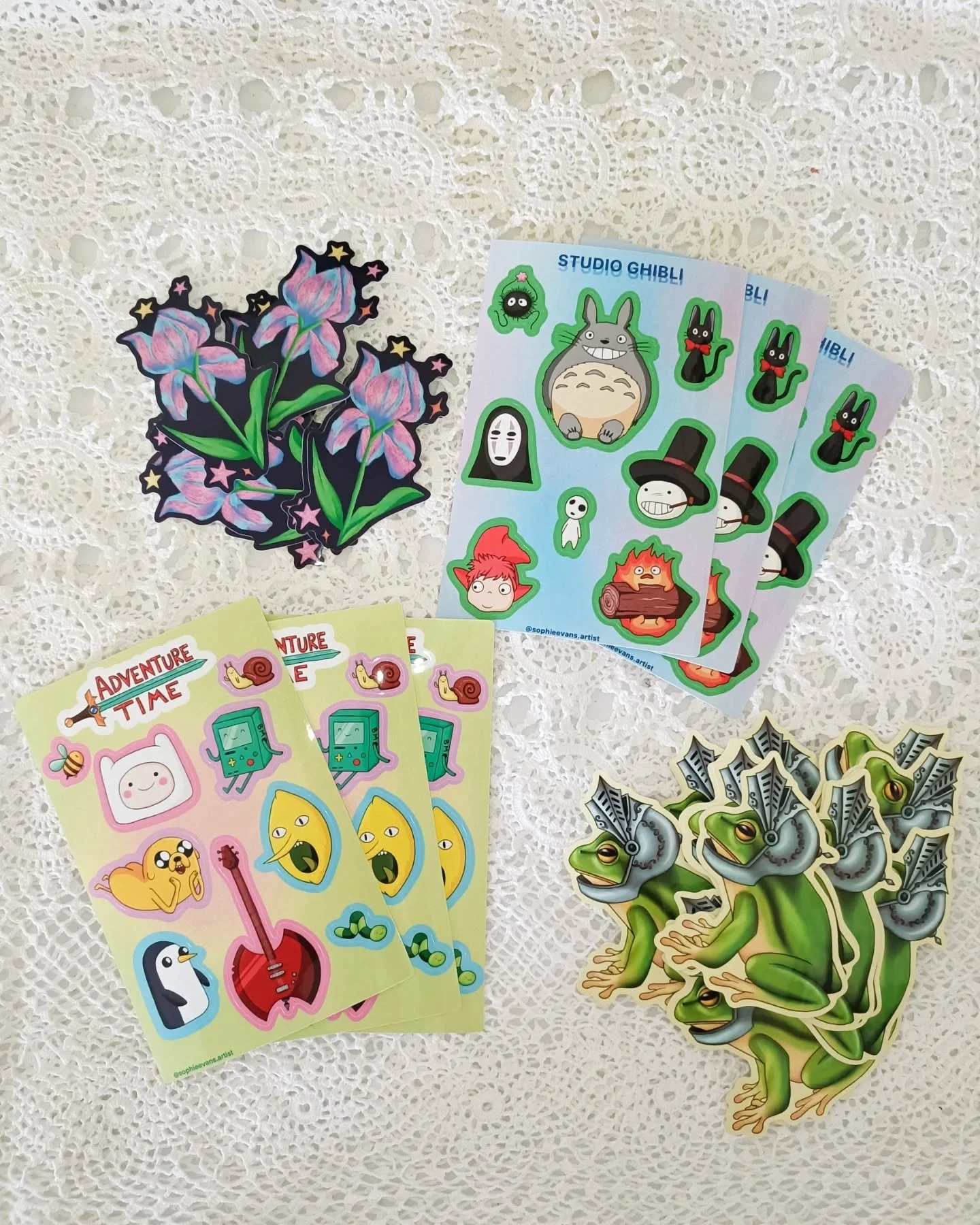 The Brisbane Illustration Fair is tomorrow! Find me at table 107 on the Saturday ✨

Here's a look at some of the new products I'll have available, from stickers, prints and mini originals! I'll also have some mystery bags filled with old stock 🫶

@b